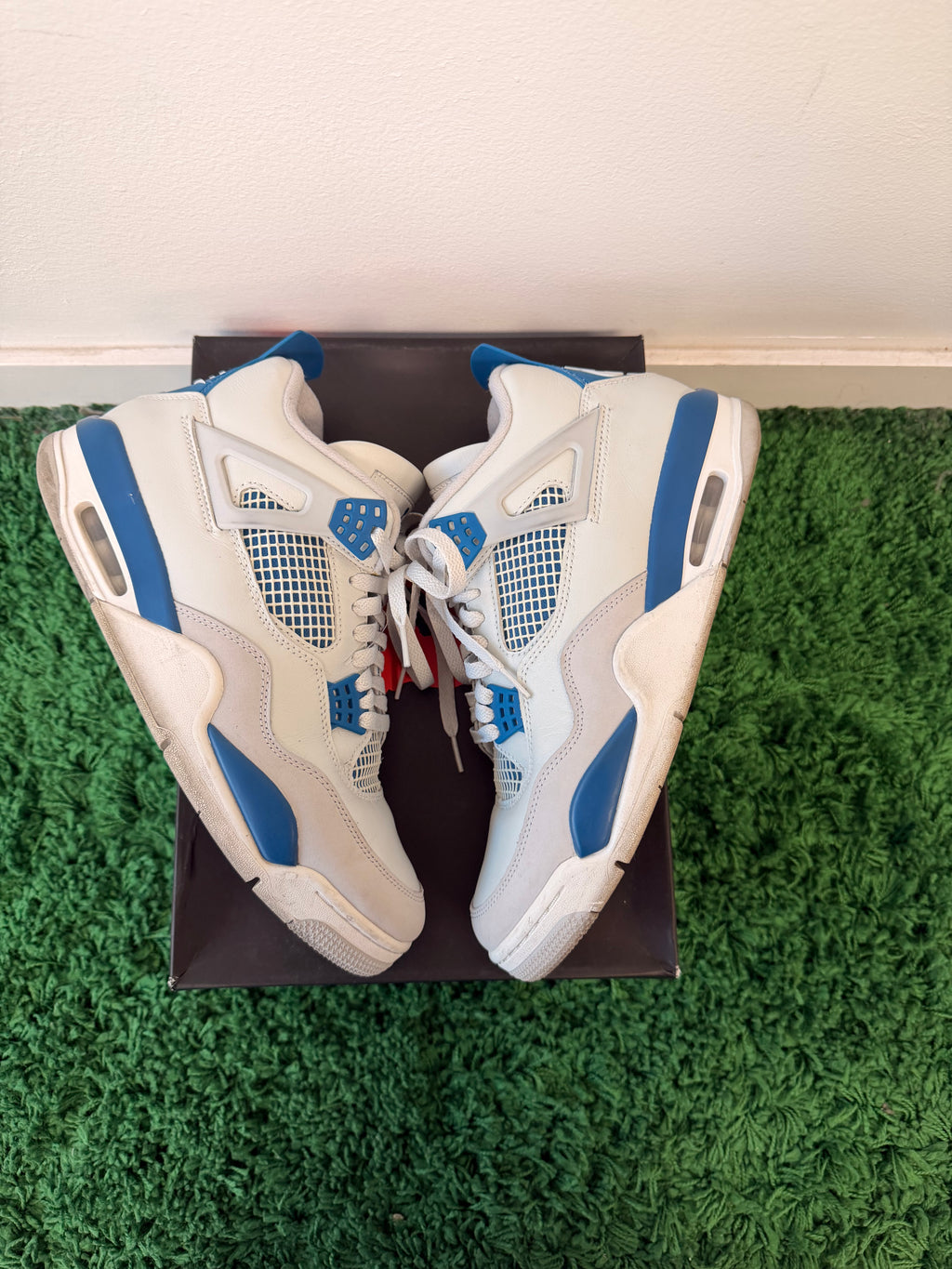 Used Jordan 4 Retro Military Blue 2024 (Men’s)