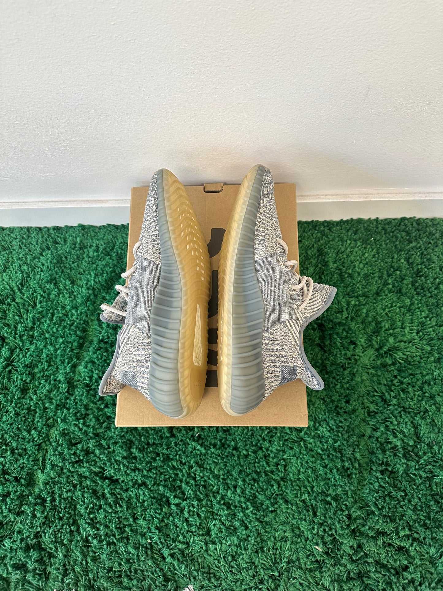 USED Adidas Yeezy Boost 350 V2 Israfil (Men’s)