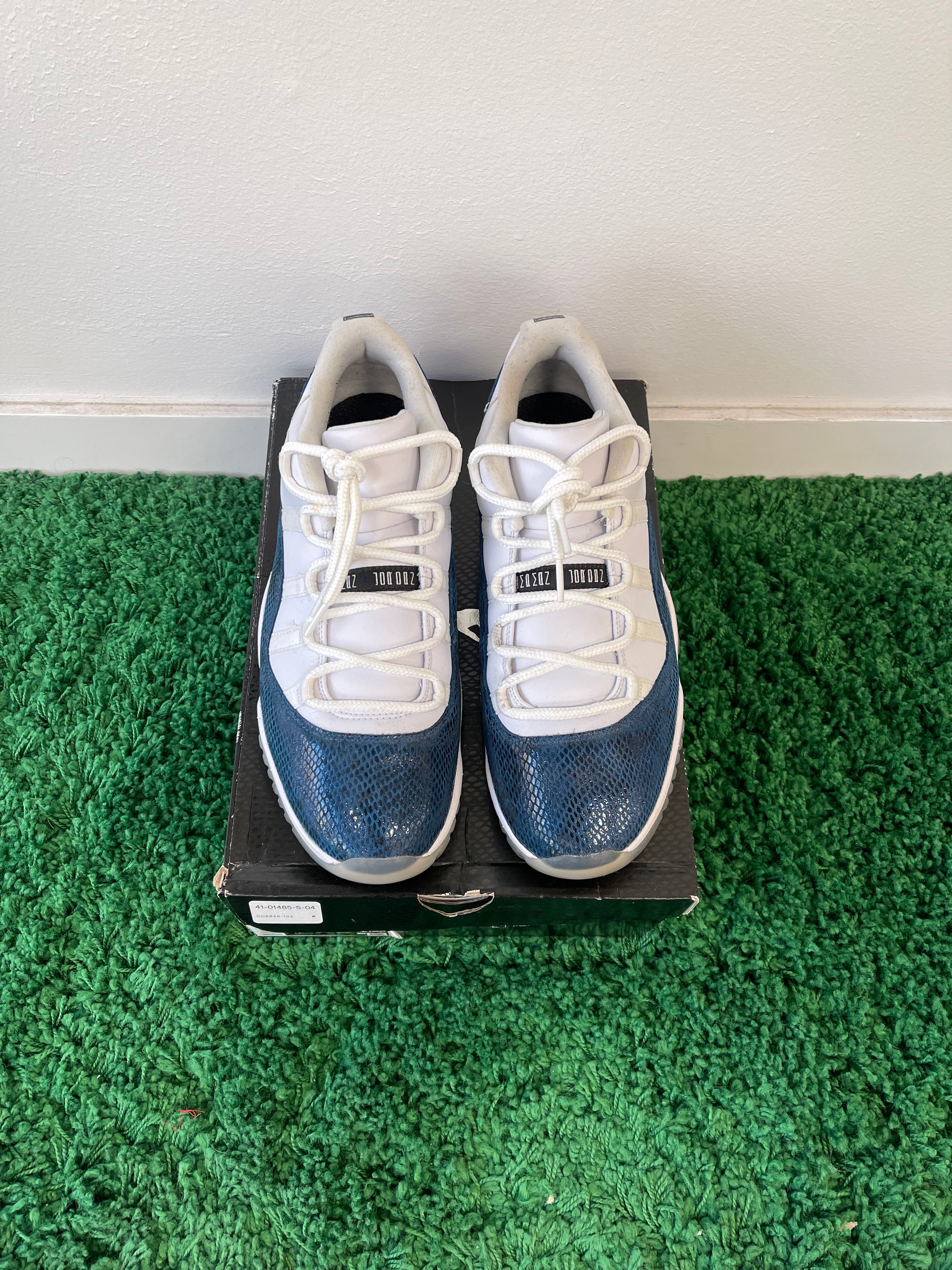 Used Jordan 11 Low Snake Navy 2019