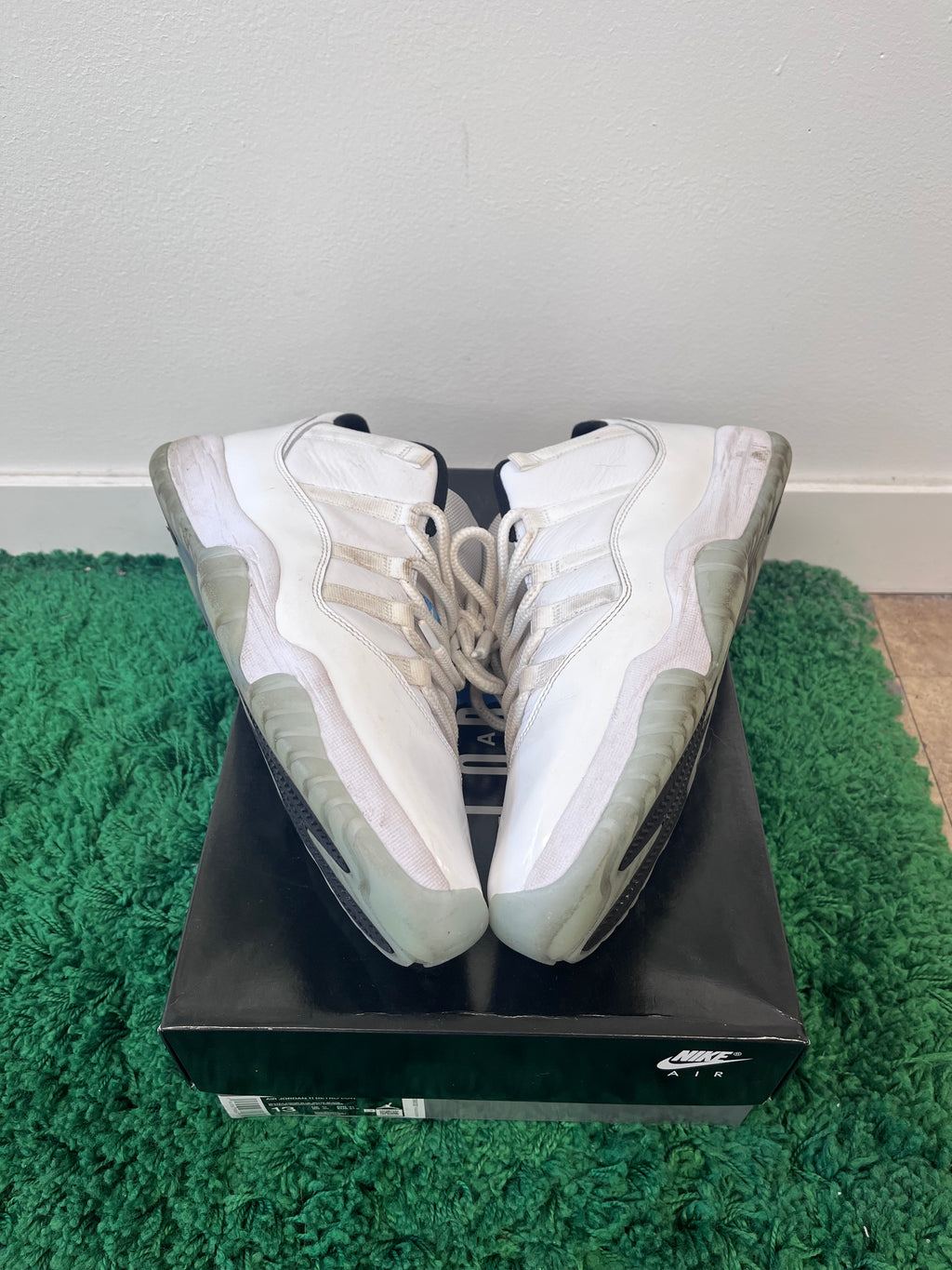 USED Jordan 11 Retro Low Legend Blue (Men’s)