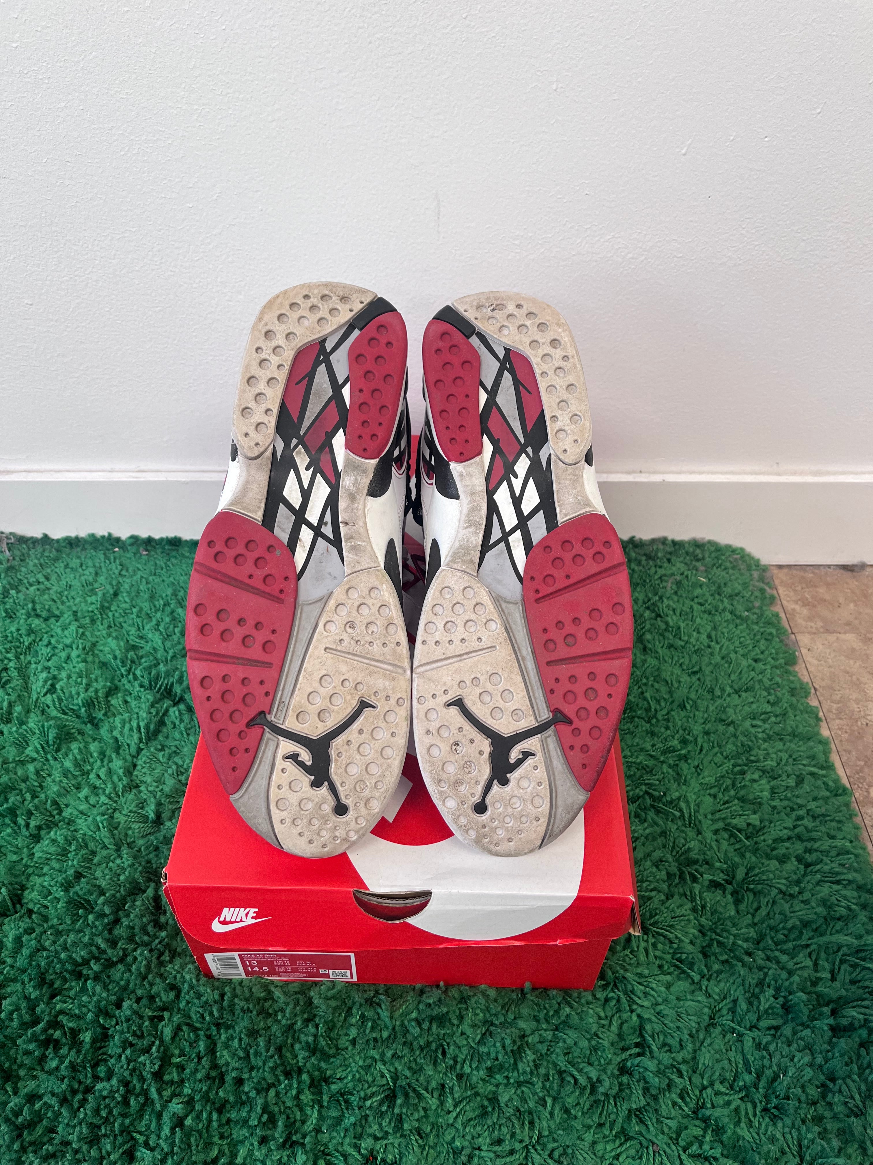 USED Jordan 8 Retro Bugs Bunny 2013 (MEN’S)