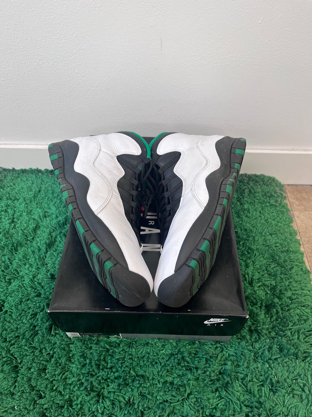 Used Jordan 10 Retro Seattle (Men’s)