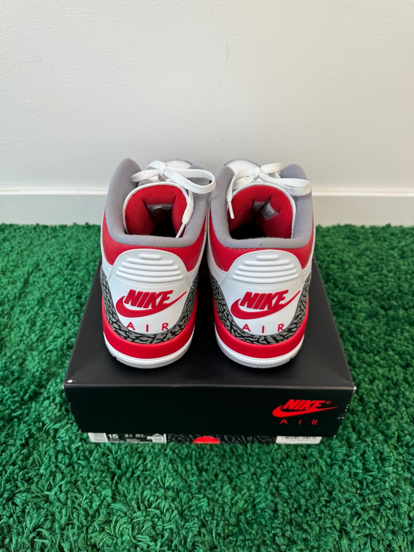 USED Jordan 3 Retro Fire Red 2022 (Men’s)