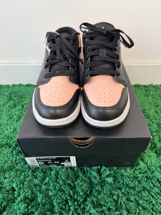 Used Jordan 1 Low Crimson Tint (Youth)