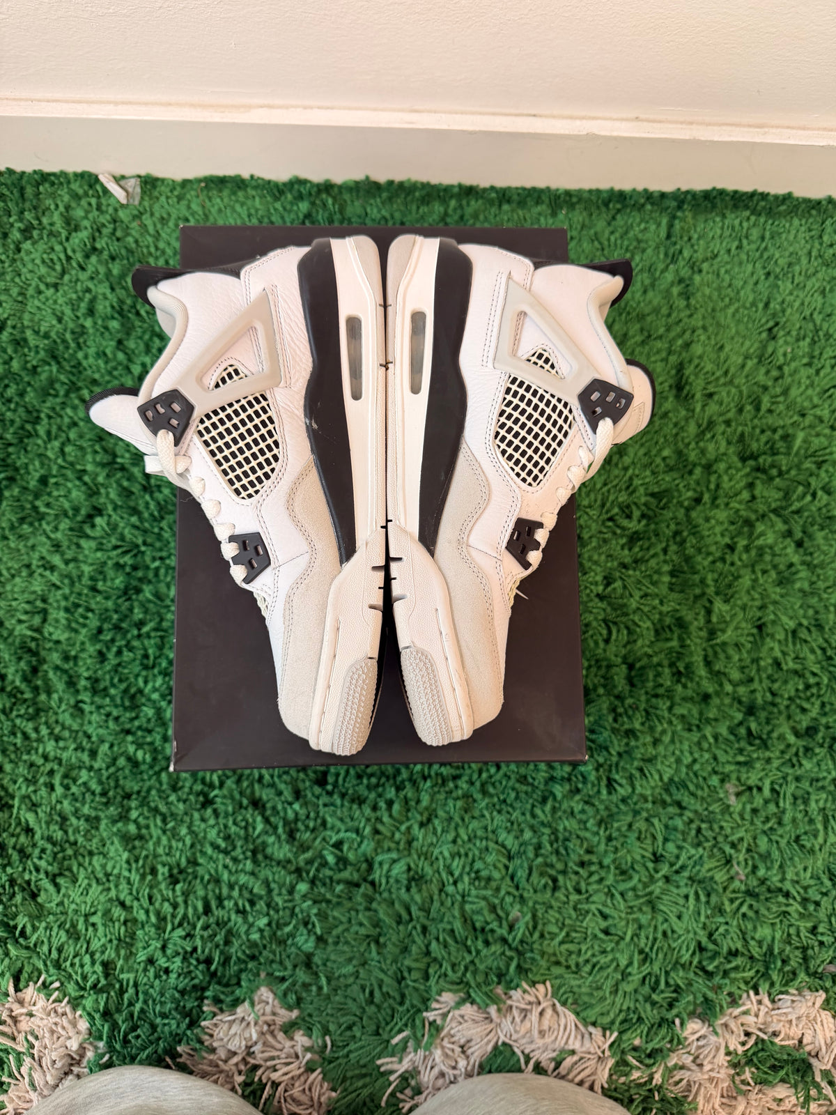 Used Jordan 4 Retro Military Black (Youth)