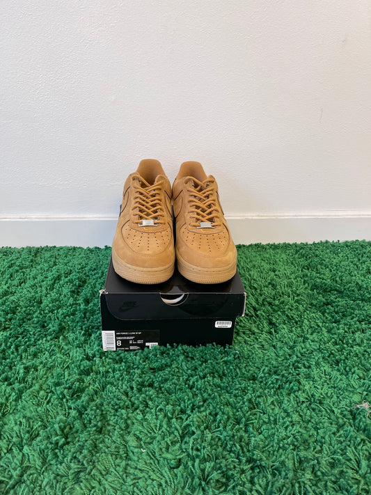 USED Nike Air Force 1 Low SP Supreme Wheat