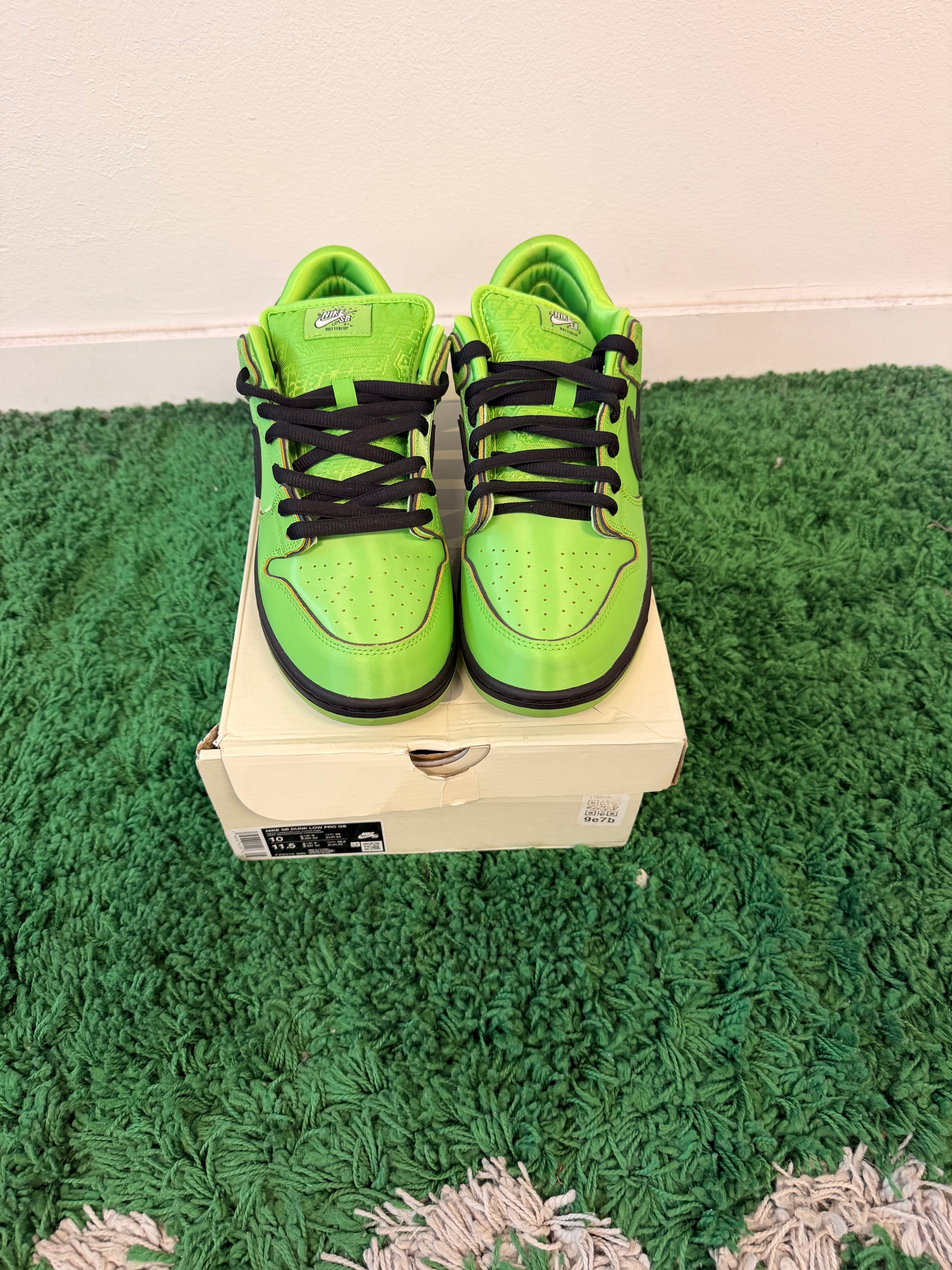 Used Nike SB Dunk Low Powderpuff Girls Buttercup (Men’s)