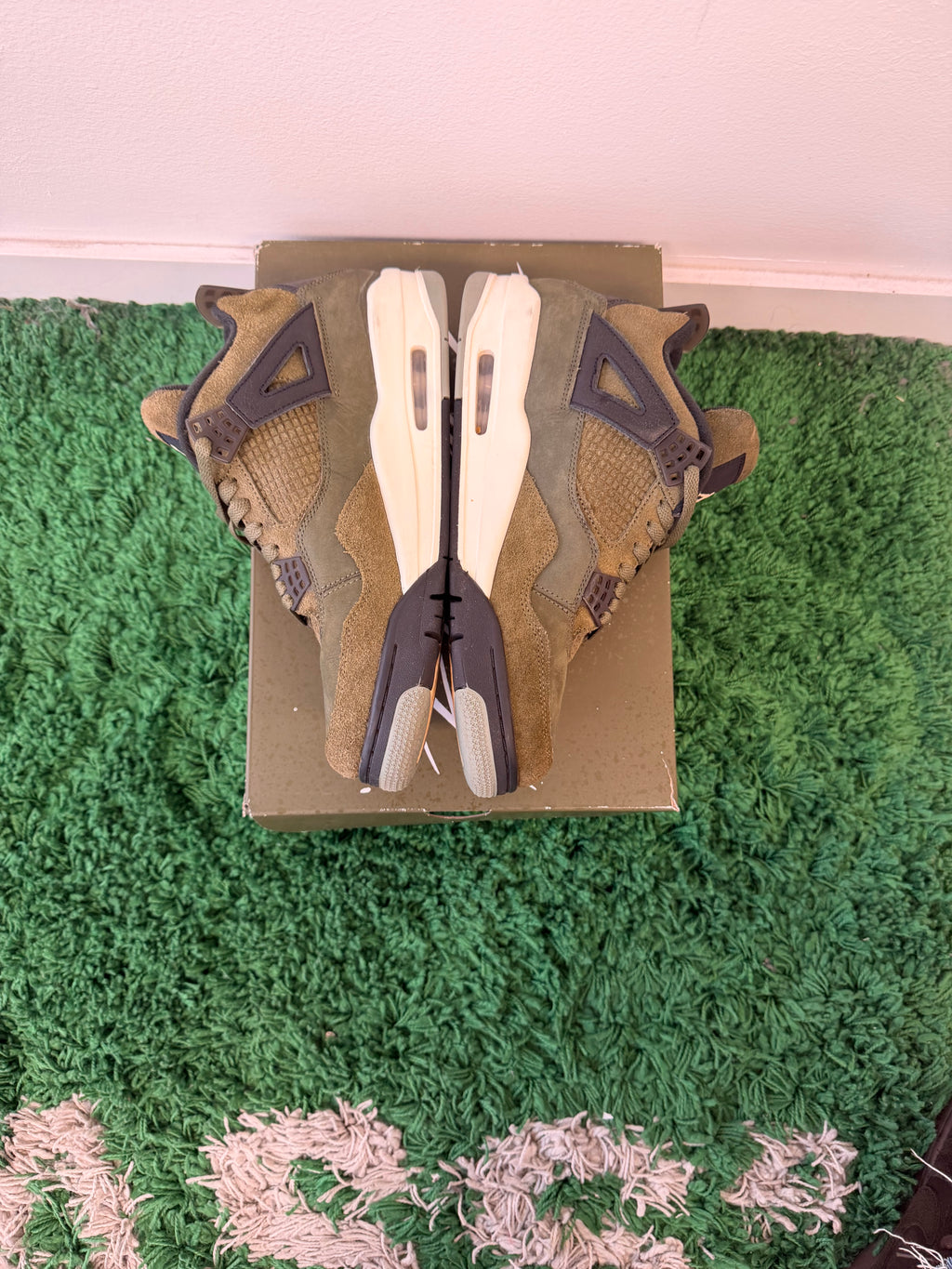 Used Jordan 4 Retro Craft Medium Olive (Men’s)