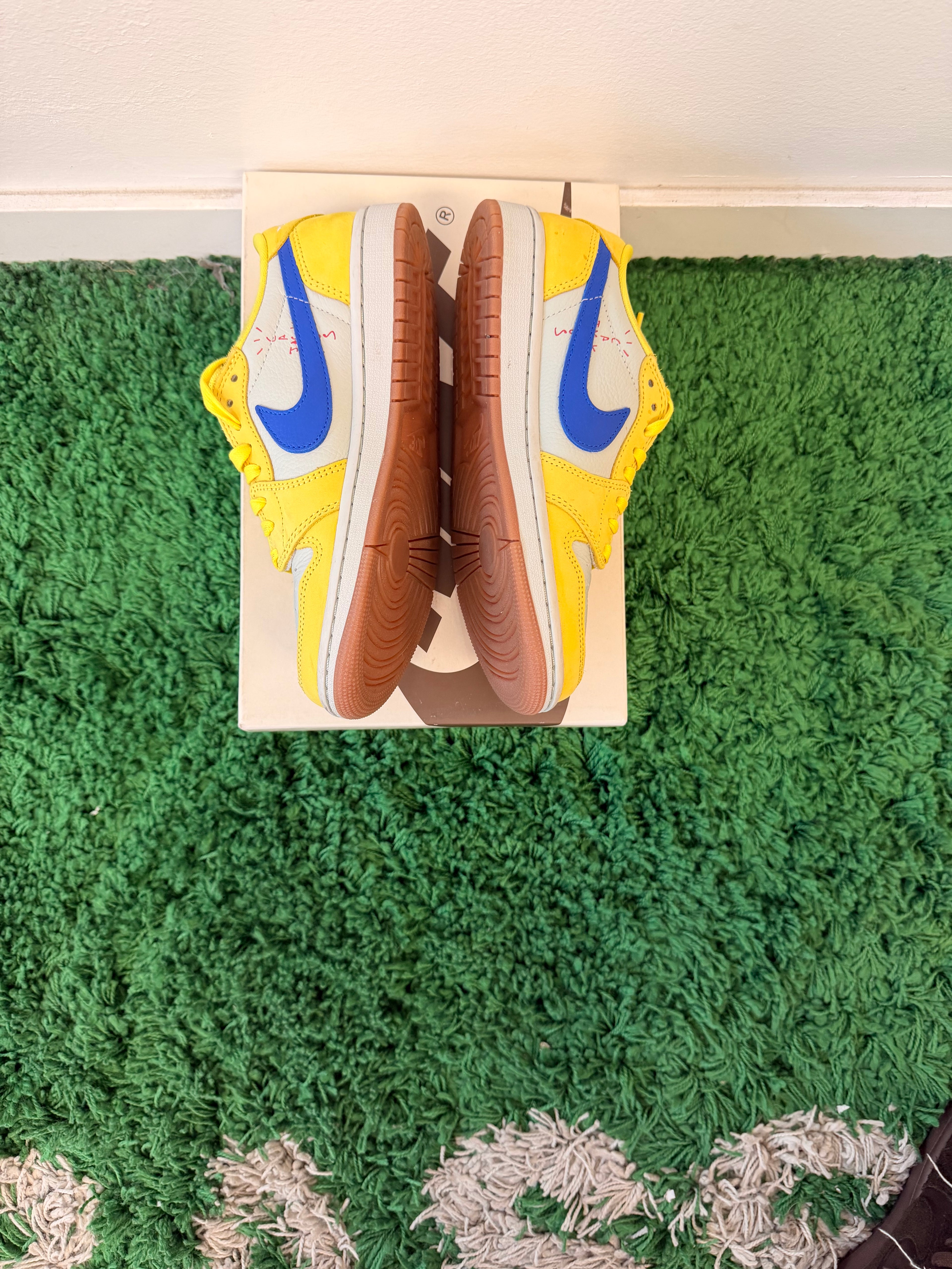 Used Jordan 1 Retro Low OG SP Travis Scott Canary (Women’s)