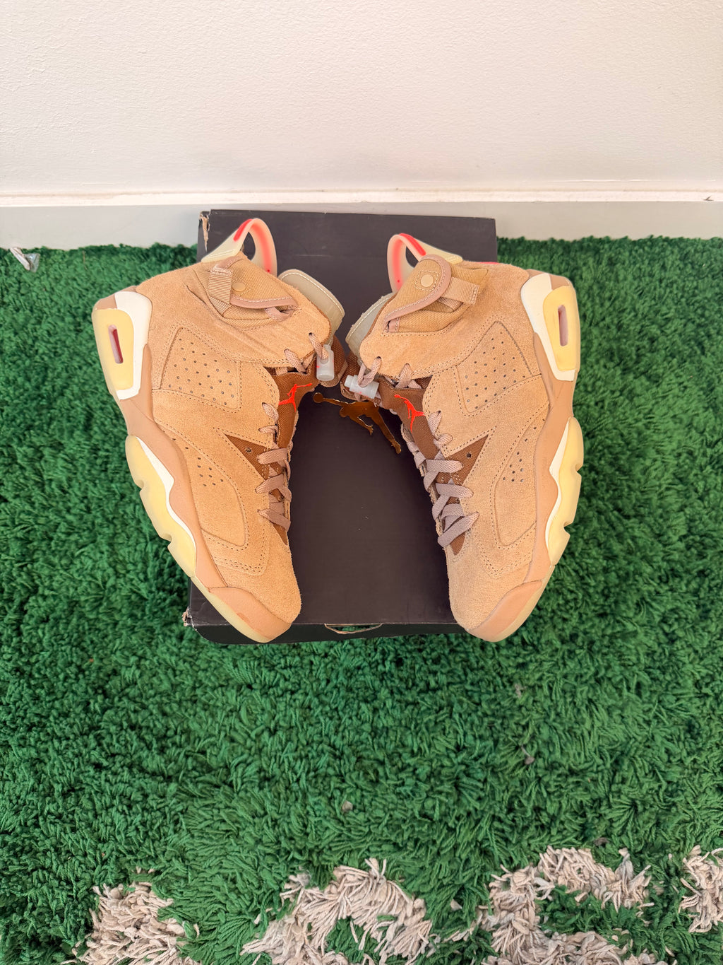 Used Jordan 6 Retro Travis Scott British Khaki (Men’s)