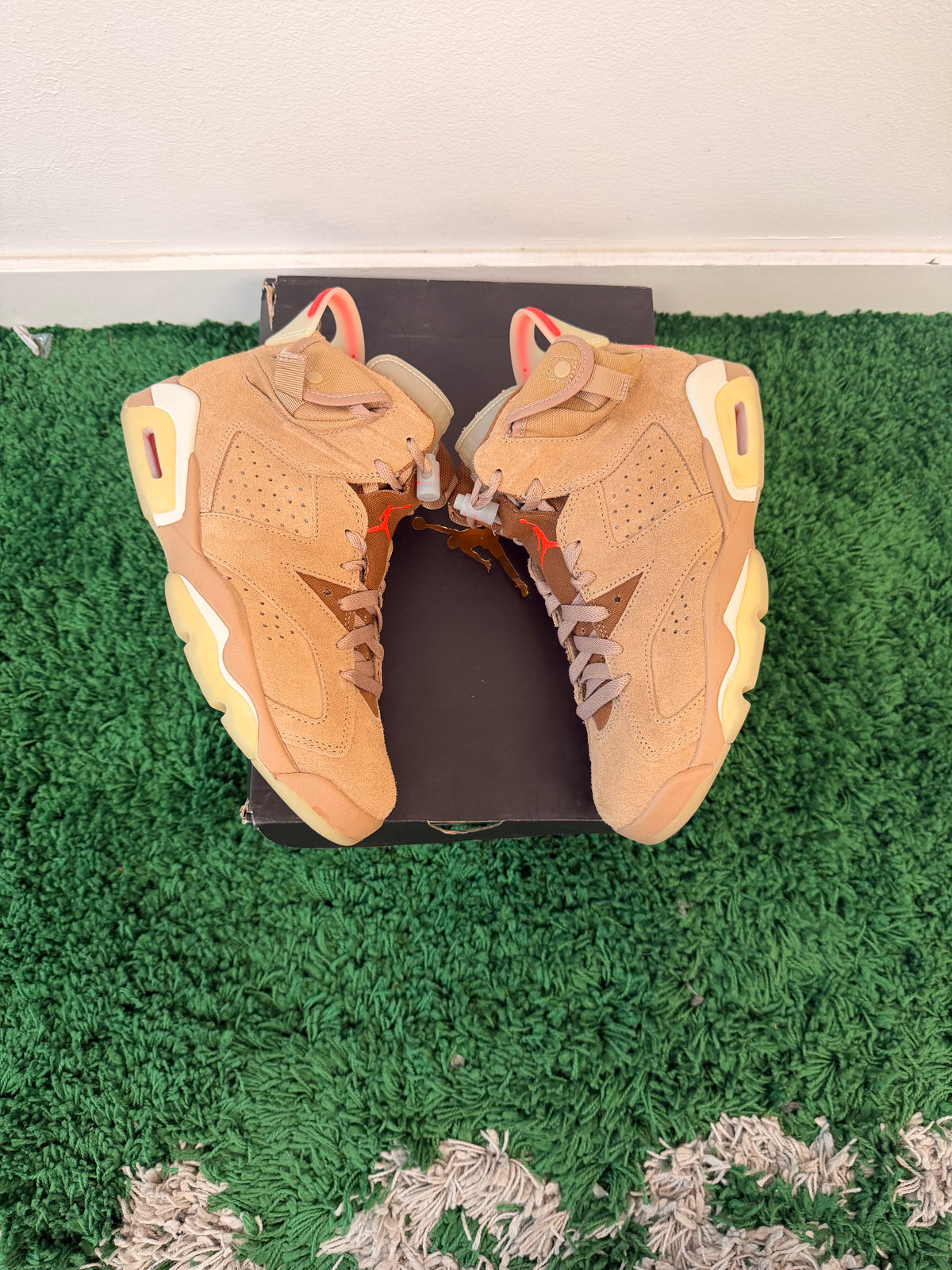Used Jordan 6 Retro Travis Scott British Khaki (Men’s)