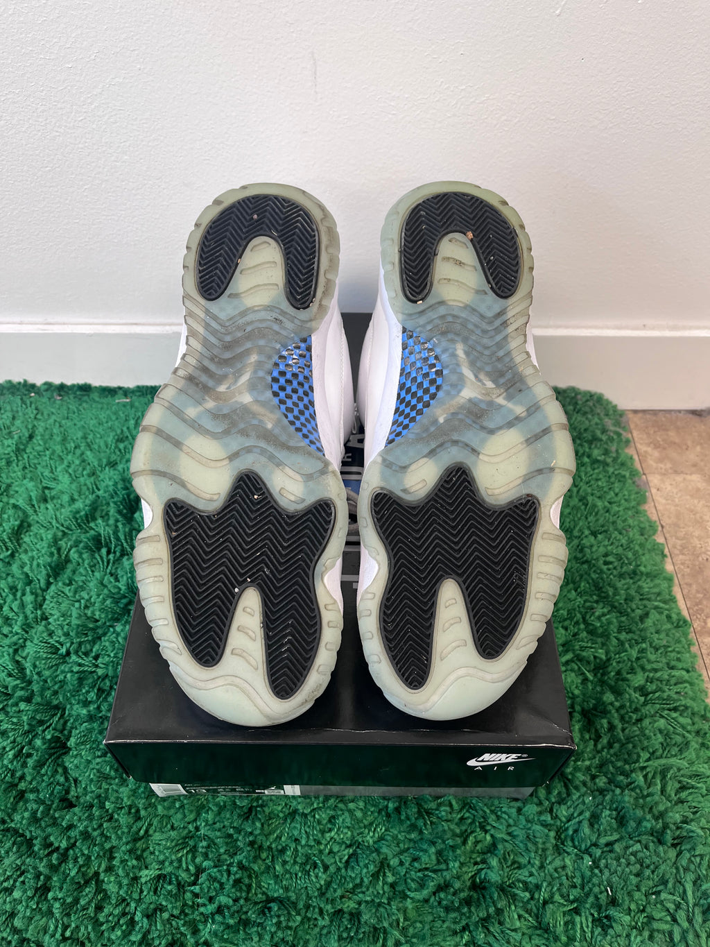 USED Jordan 11 Retro Low Legend Blue (Men’s)