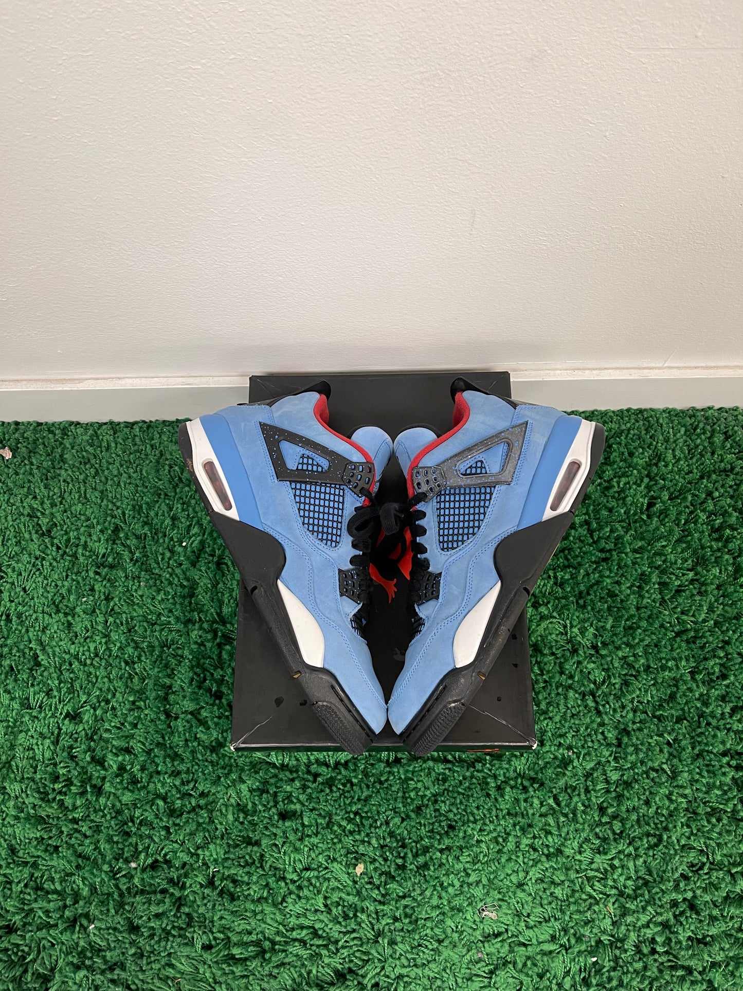 Used Jordan 4 Retro Travis Scott Cactus Jack (Men’s)