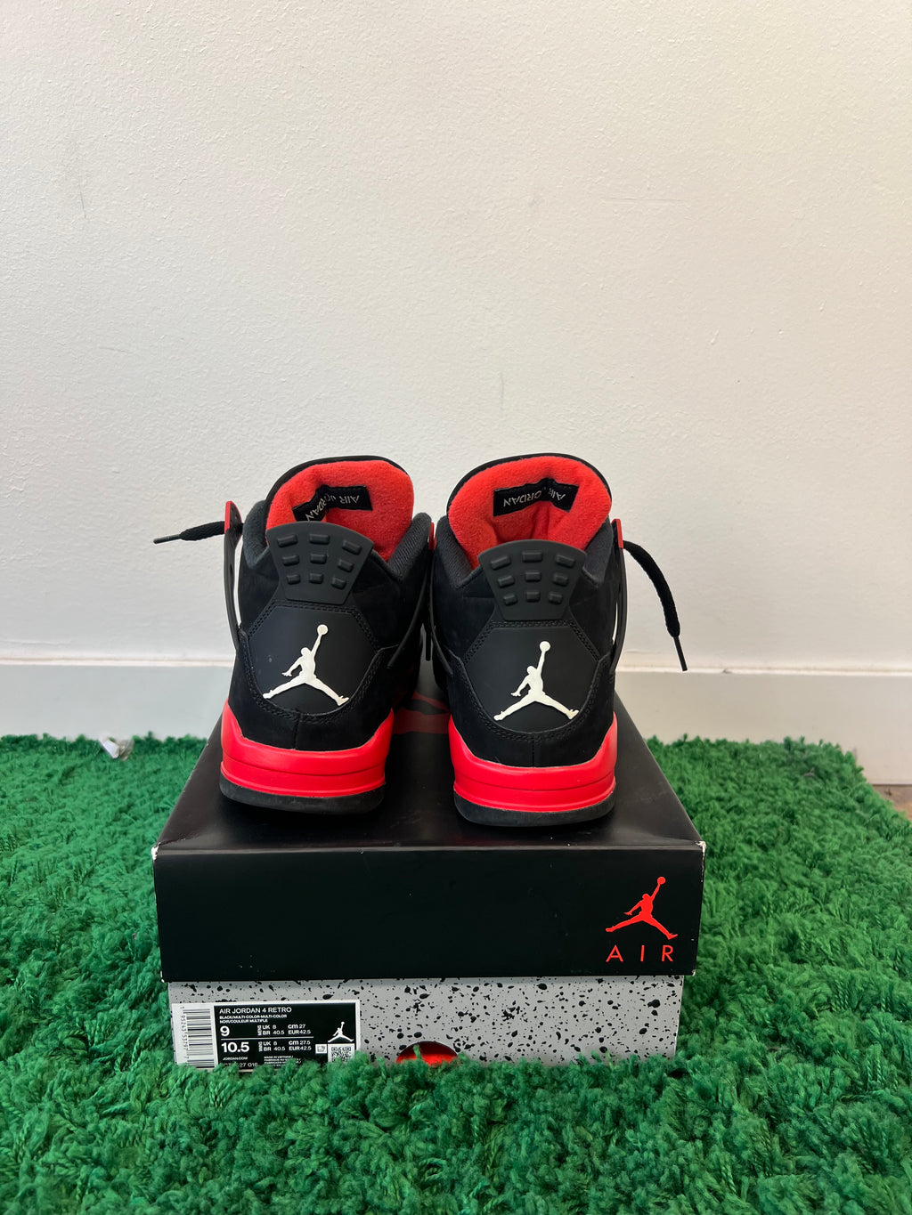 Used Jordan 4 Retro Red Thunder (Men’s)