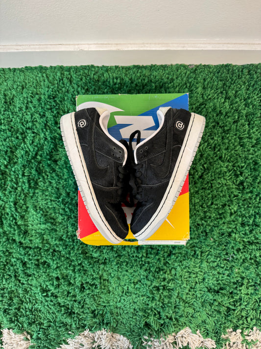 USED Nike SB Dunk Low Medicom Toy 2020 (PS)