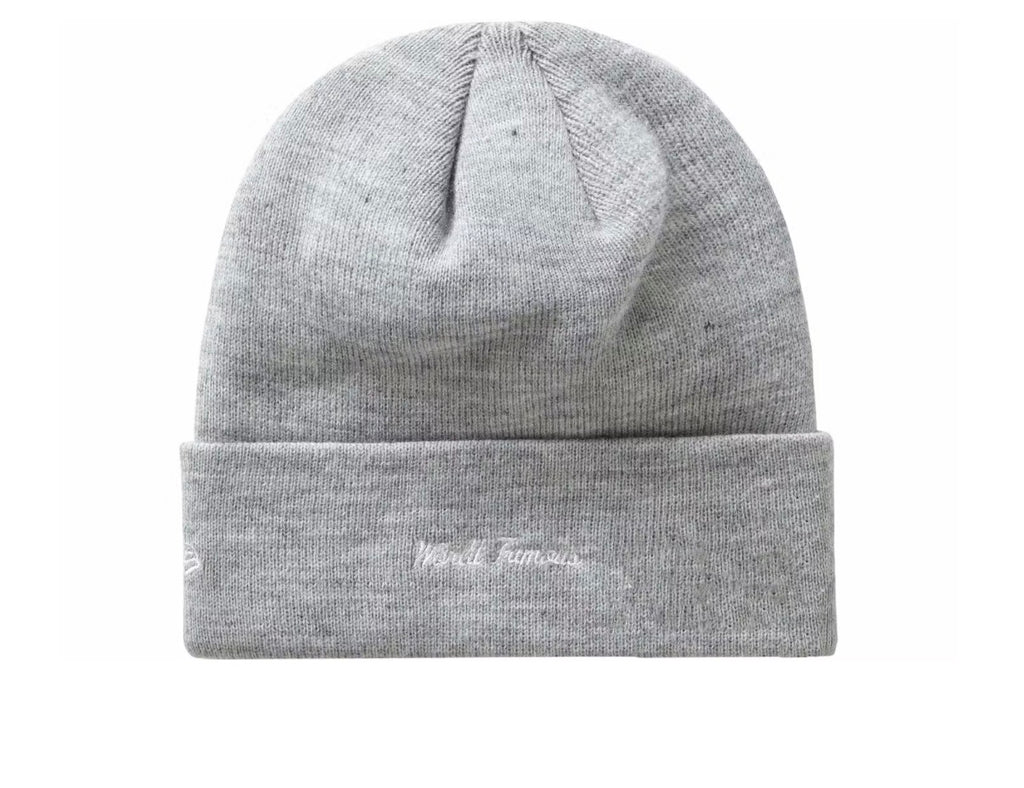 Supreme × New Era Bandana Box
Logo Beanie FW19 Heather Grey