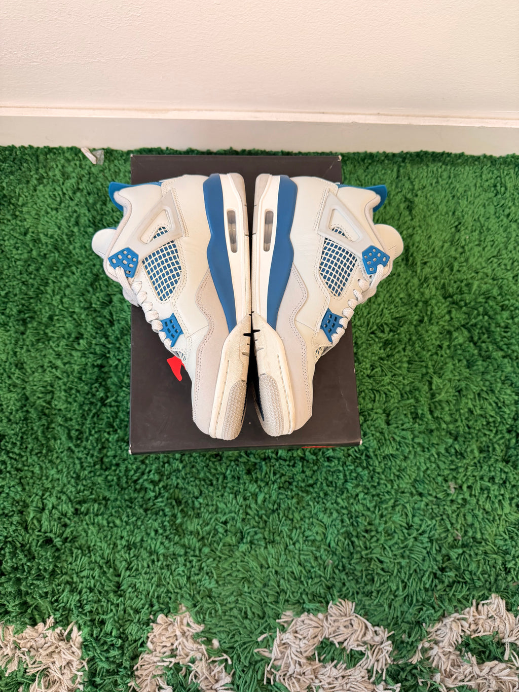 Used Jordan 4 Retro Military Blue (Men’s)