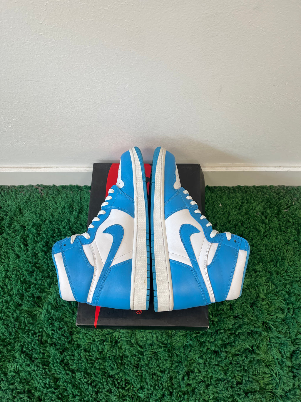 Used Jordan 1 Retro High OG UNC 2015 (Men’s)