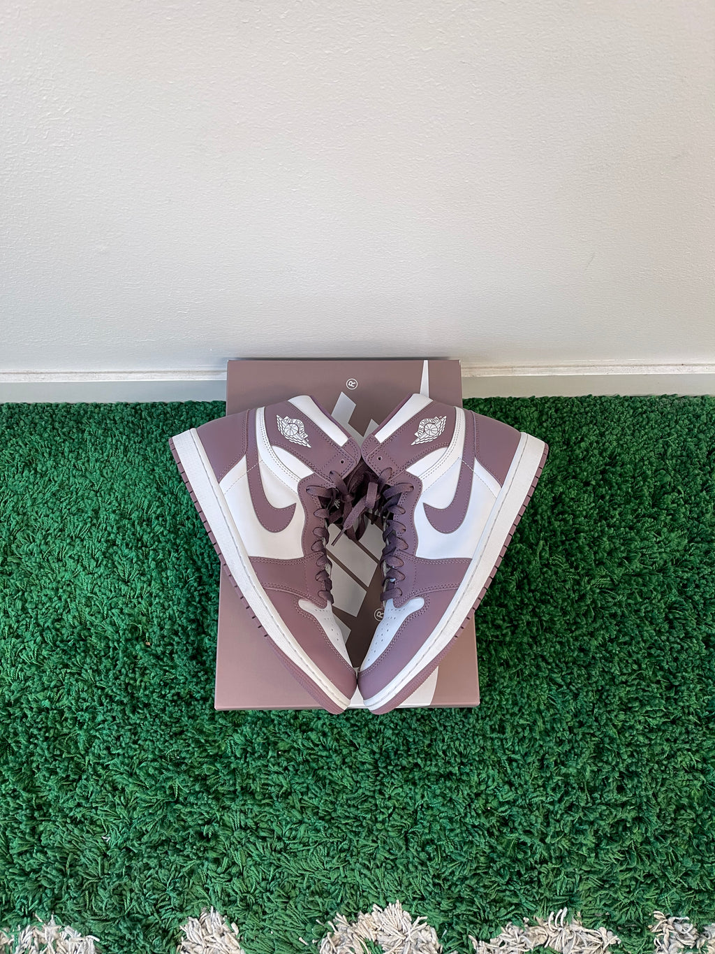 Used Jordan 1 Retro High OG Mauve (Men’s)