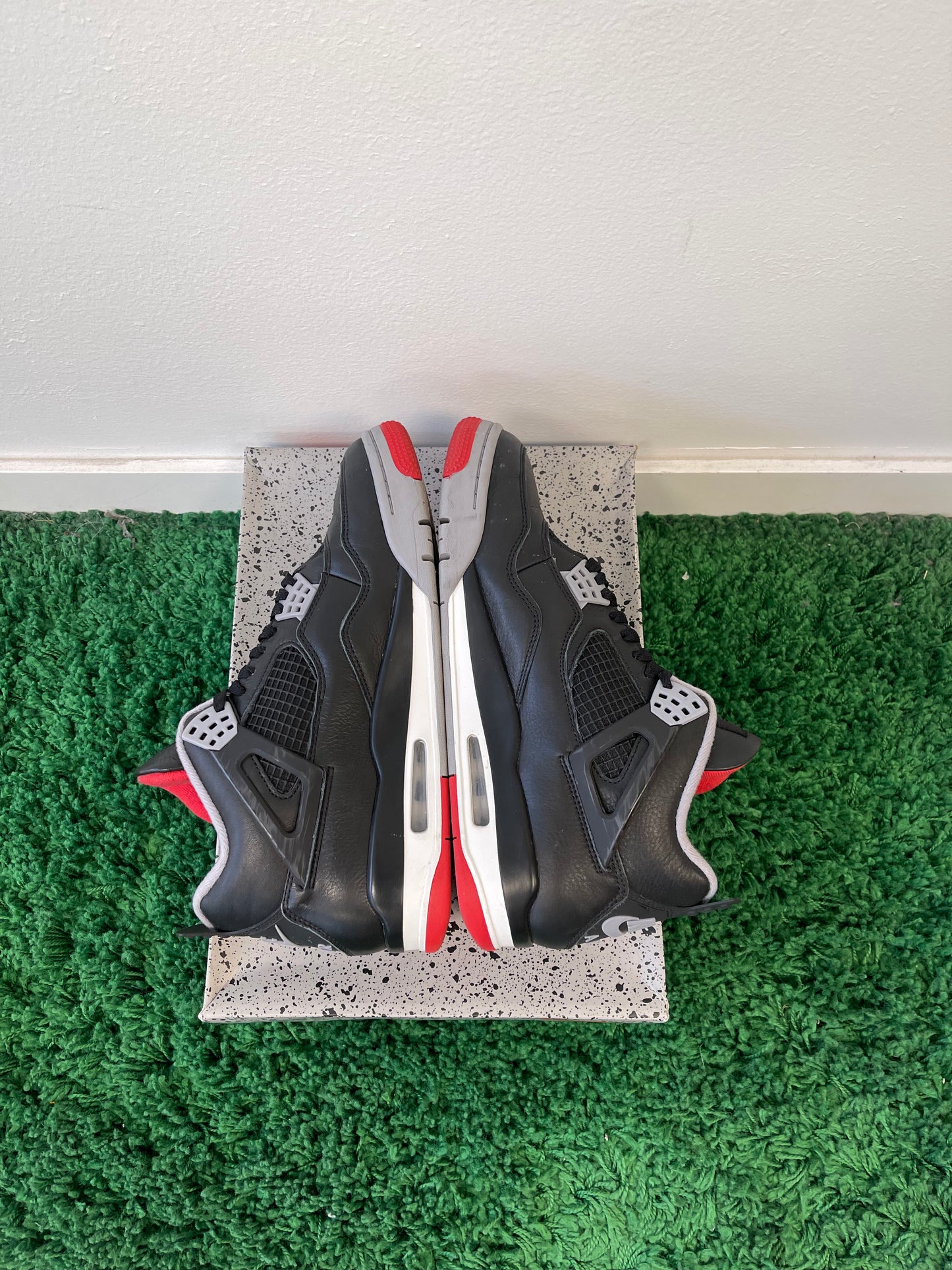 Used Jordan 4 Retro Bred Reimagined (Men’s)