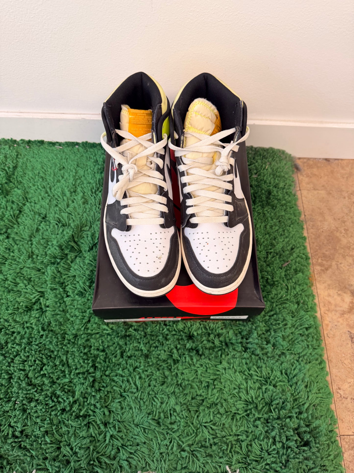 Used Jordan 1 Retro High White Black Volt University Gold (Men’s)