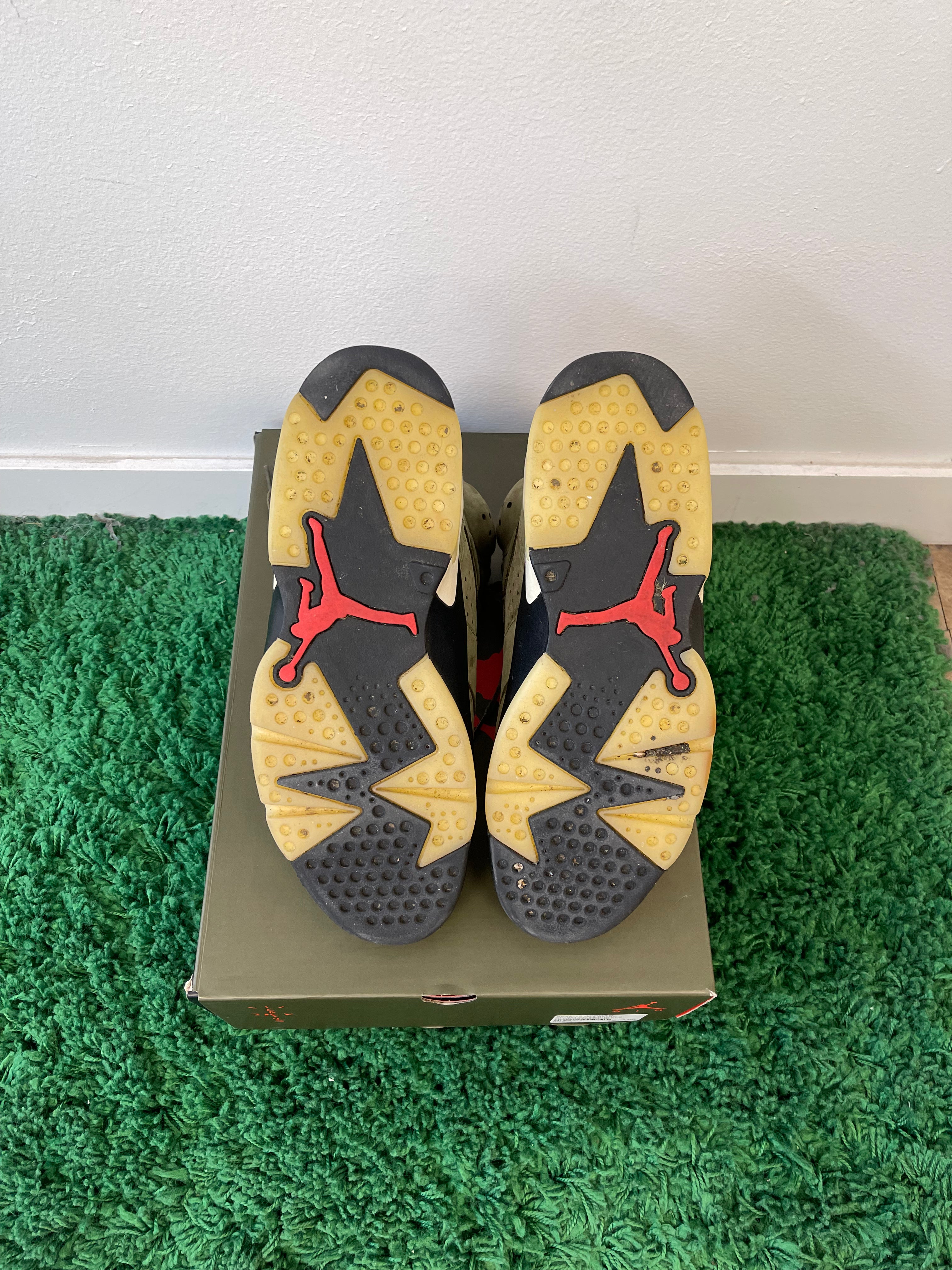 Used Jordan 6 Retro Travis Scott (Men’s)