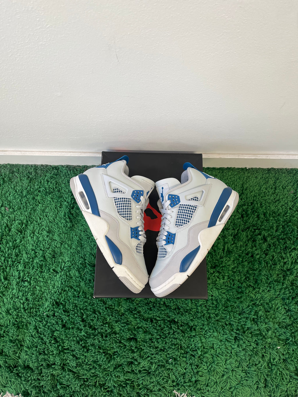 Used Jordan 4 Retro Military Blue 2024 (Men’s)