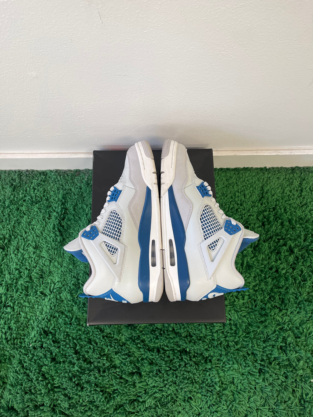 Used Jordan 4 Retro Military Blue 2024 (Men’s)