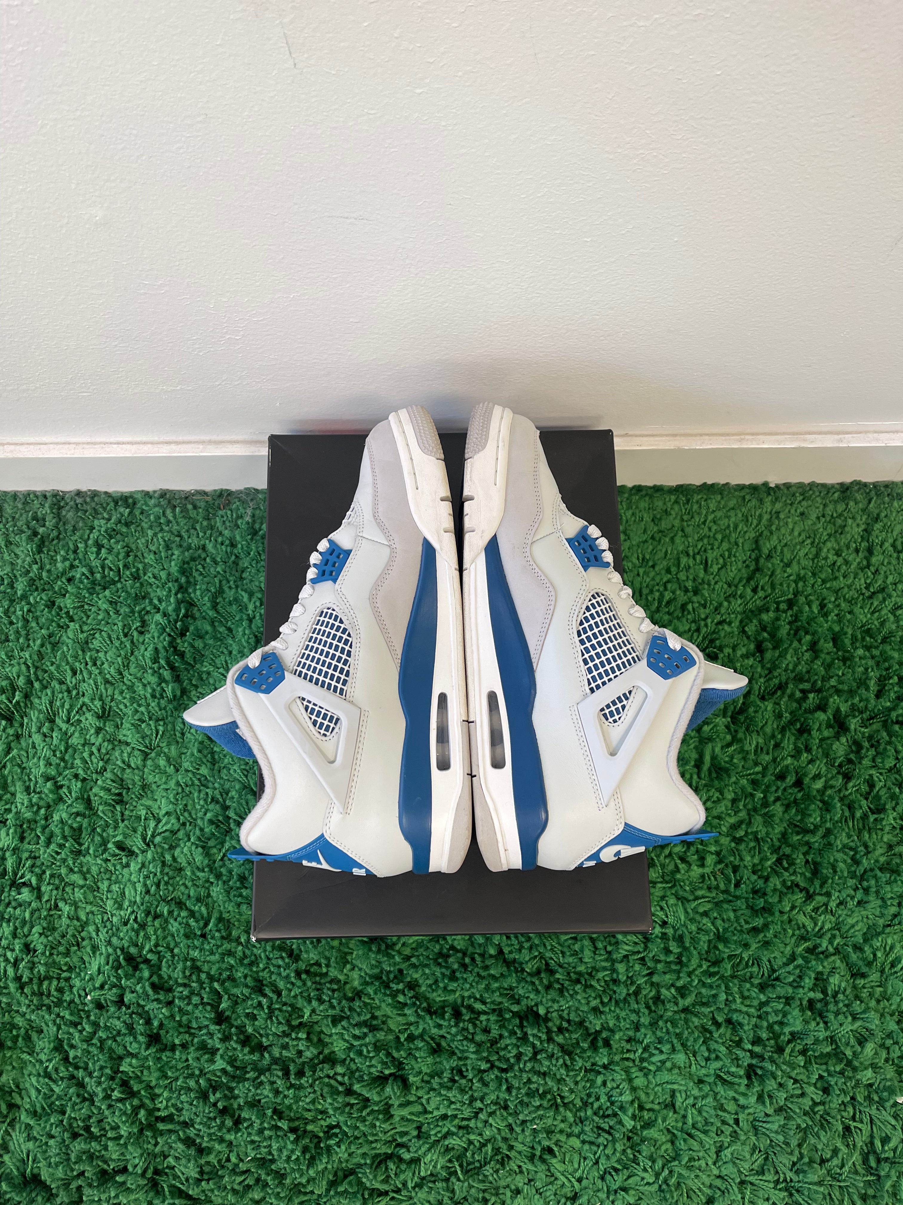 Used Jordan 4 Retro Military Blue 2024 (Men’s)