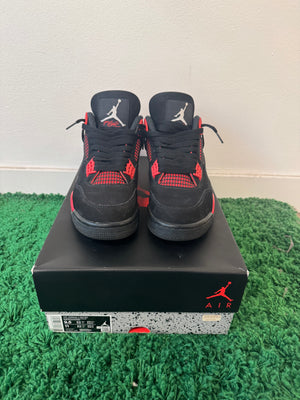 USED  Jordan 4 Retro Red Thunder