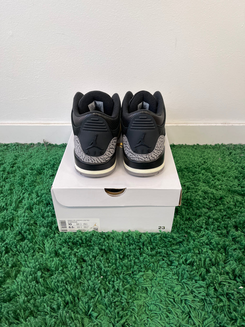 Used Jordan 3 Retro Off Noir (Women’s)