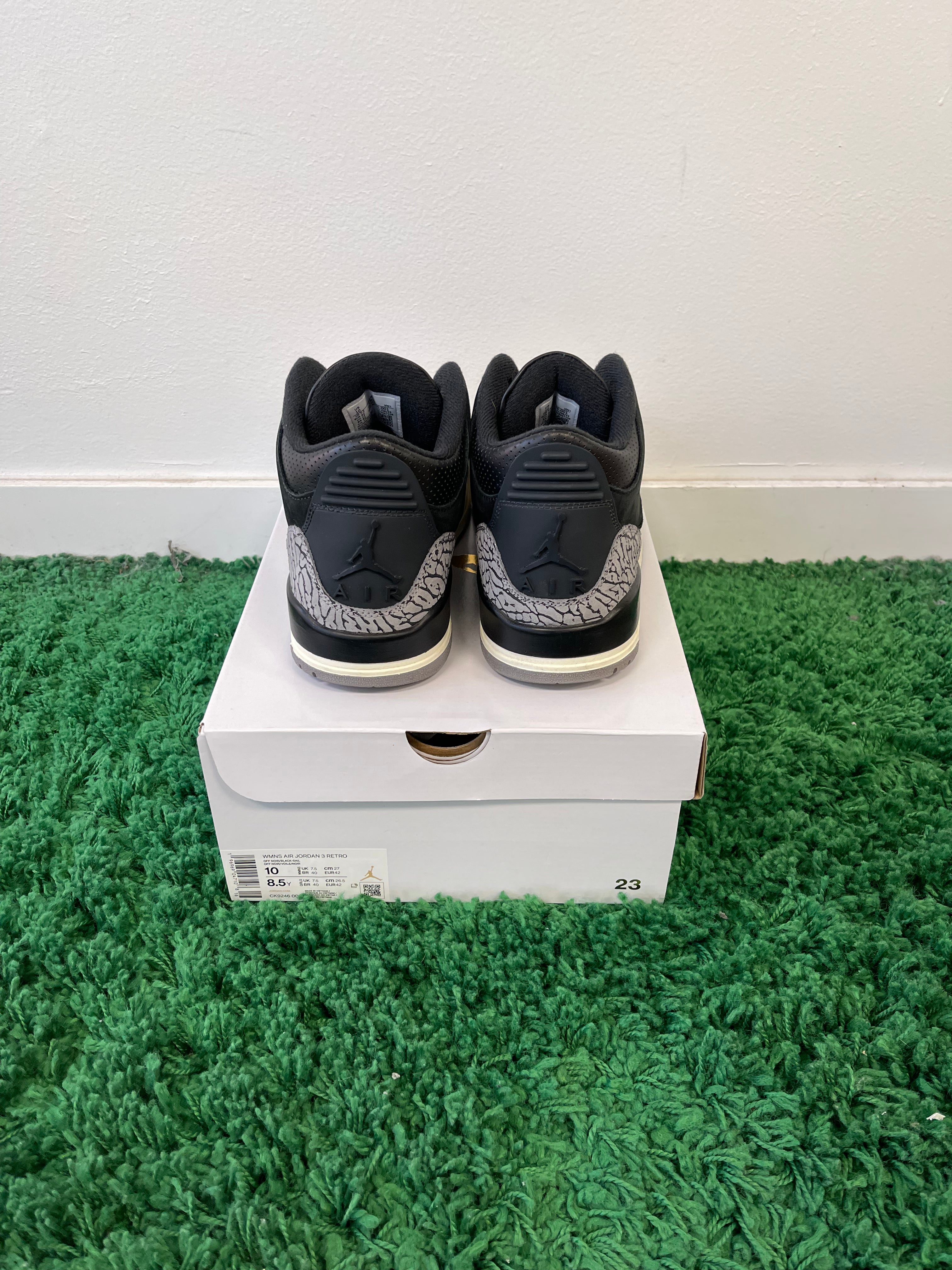 Used Jordan 3 Retro Off Noir (Women’s)
