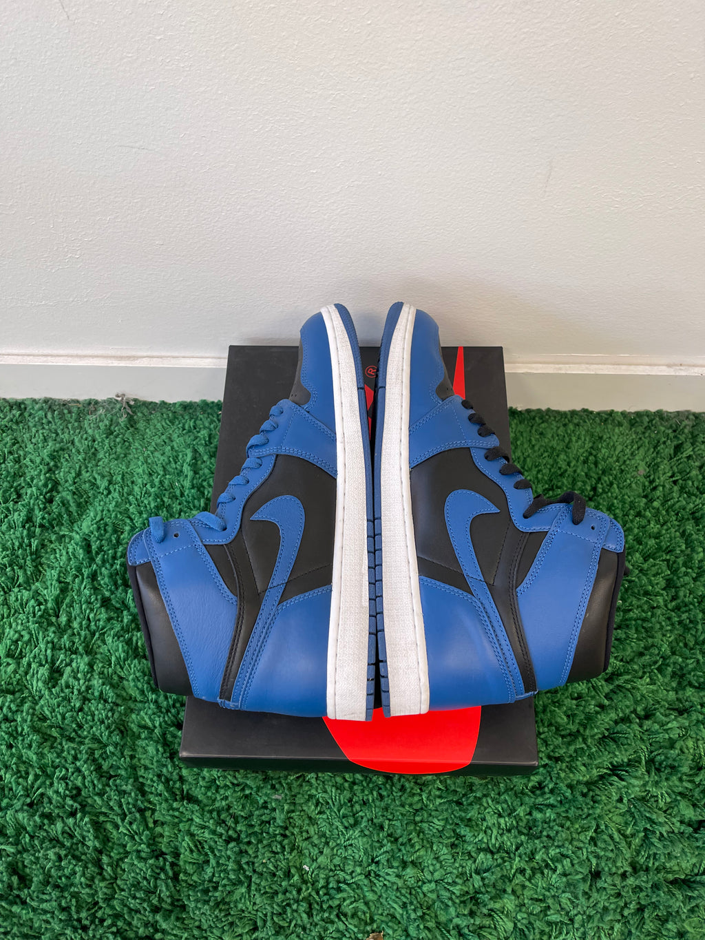 Used Jordan 1 Retro High Marina Blue (Men’s)