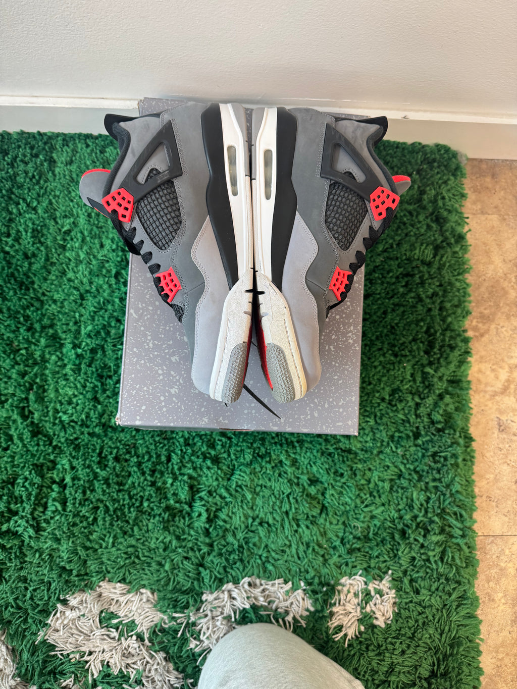 Used Jordan 4 Retro Infrared (Men’s)