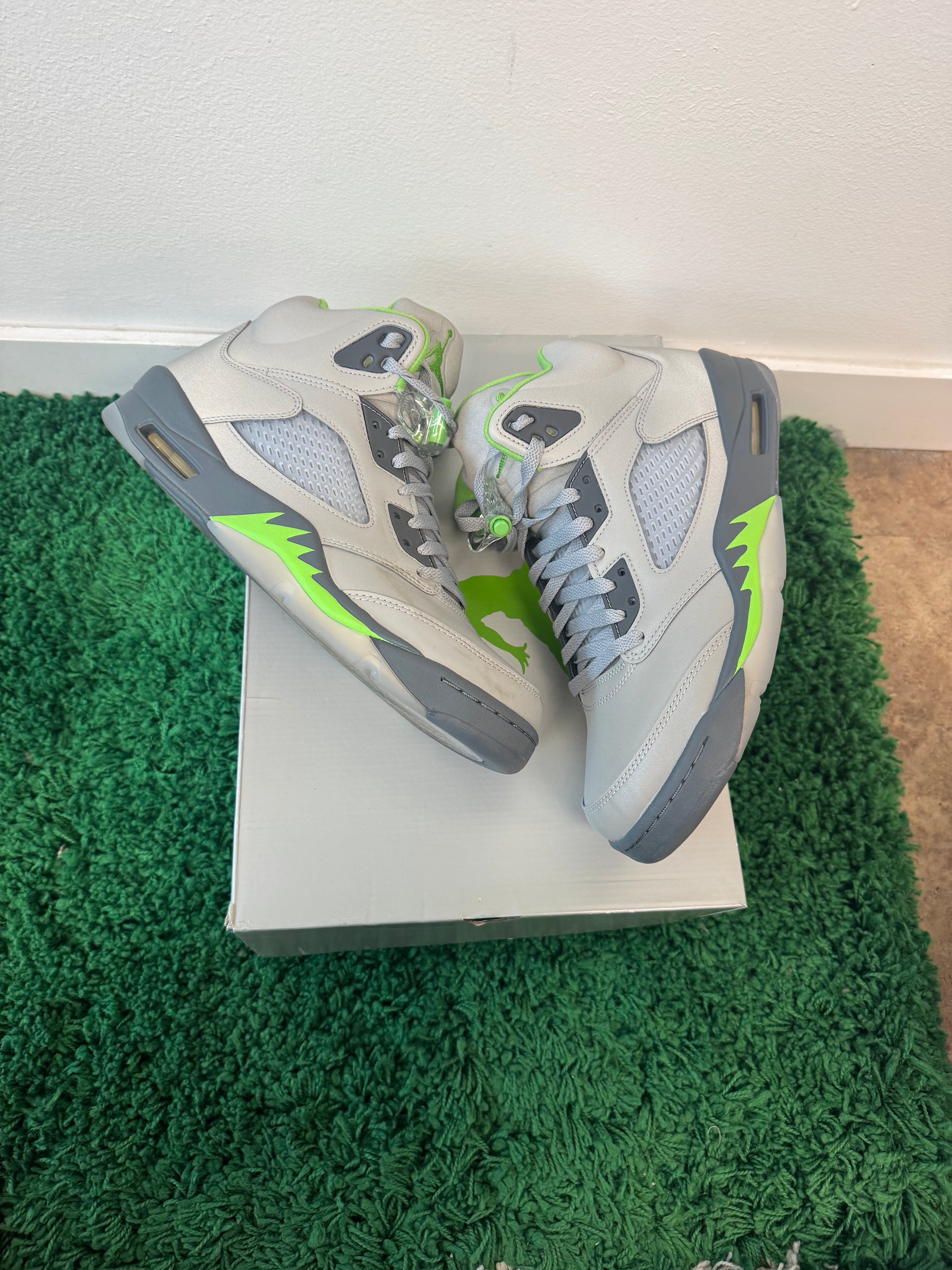 Used Jordan 5 Retro Green Bean (Men’s)