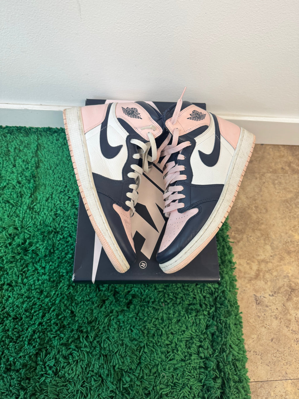 Used Jordan 1 Retro High OG Atmosphere (Women’s)
