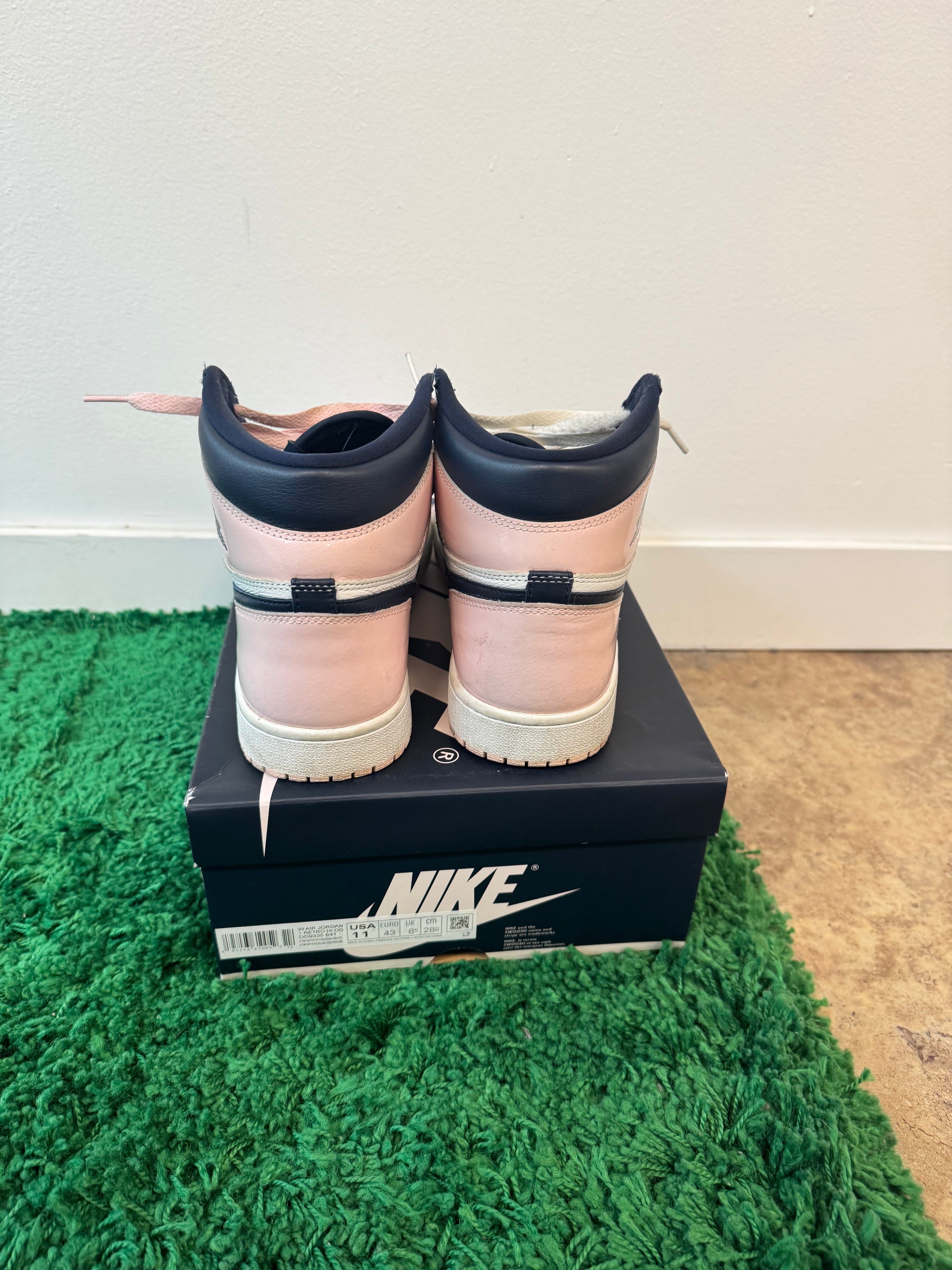Used Jordan 1 Retro High OG Atmosphere (Women’s)