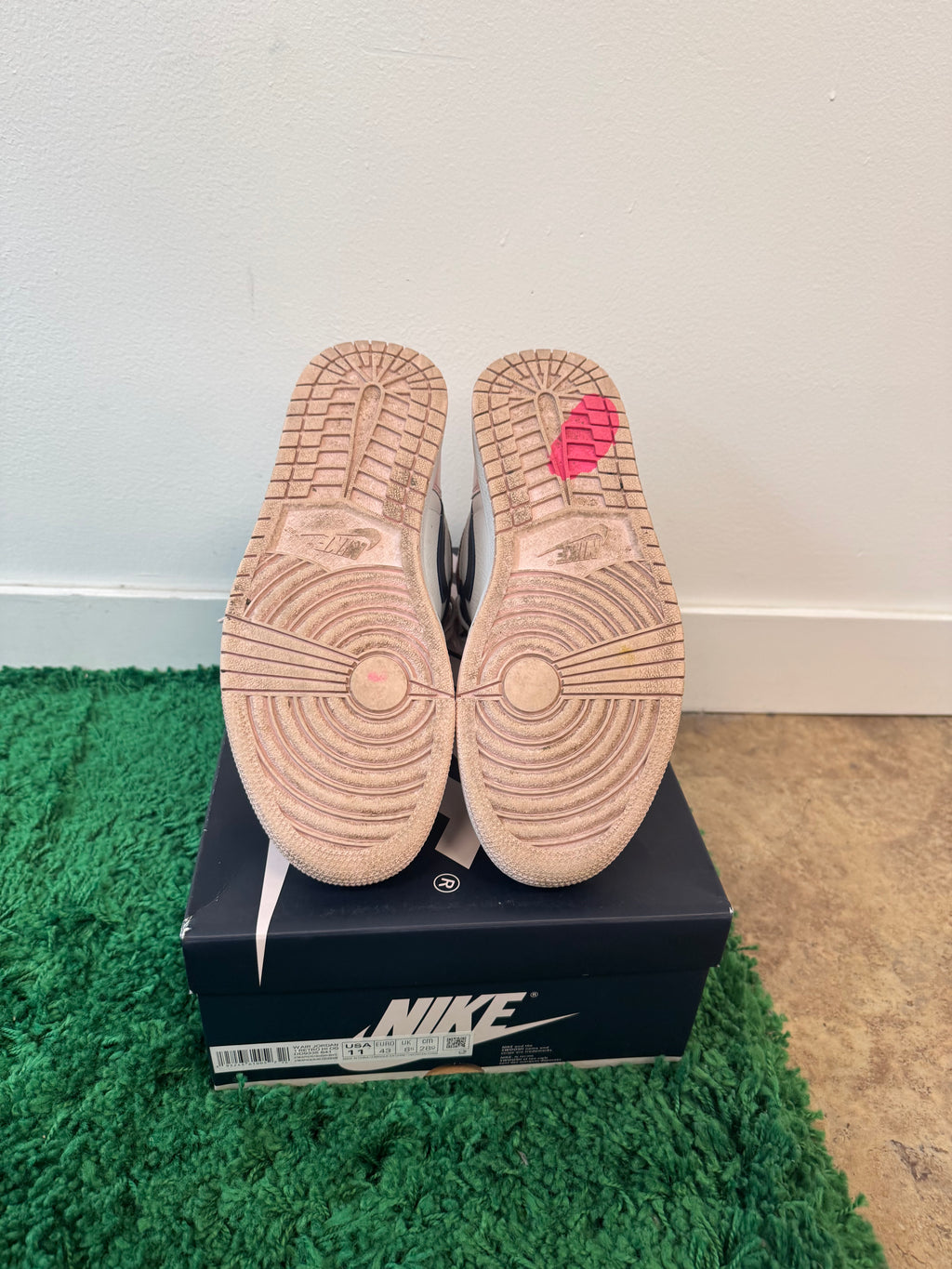 Used Jordan 1 Retro High OG Atmosphere (Women’s)