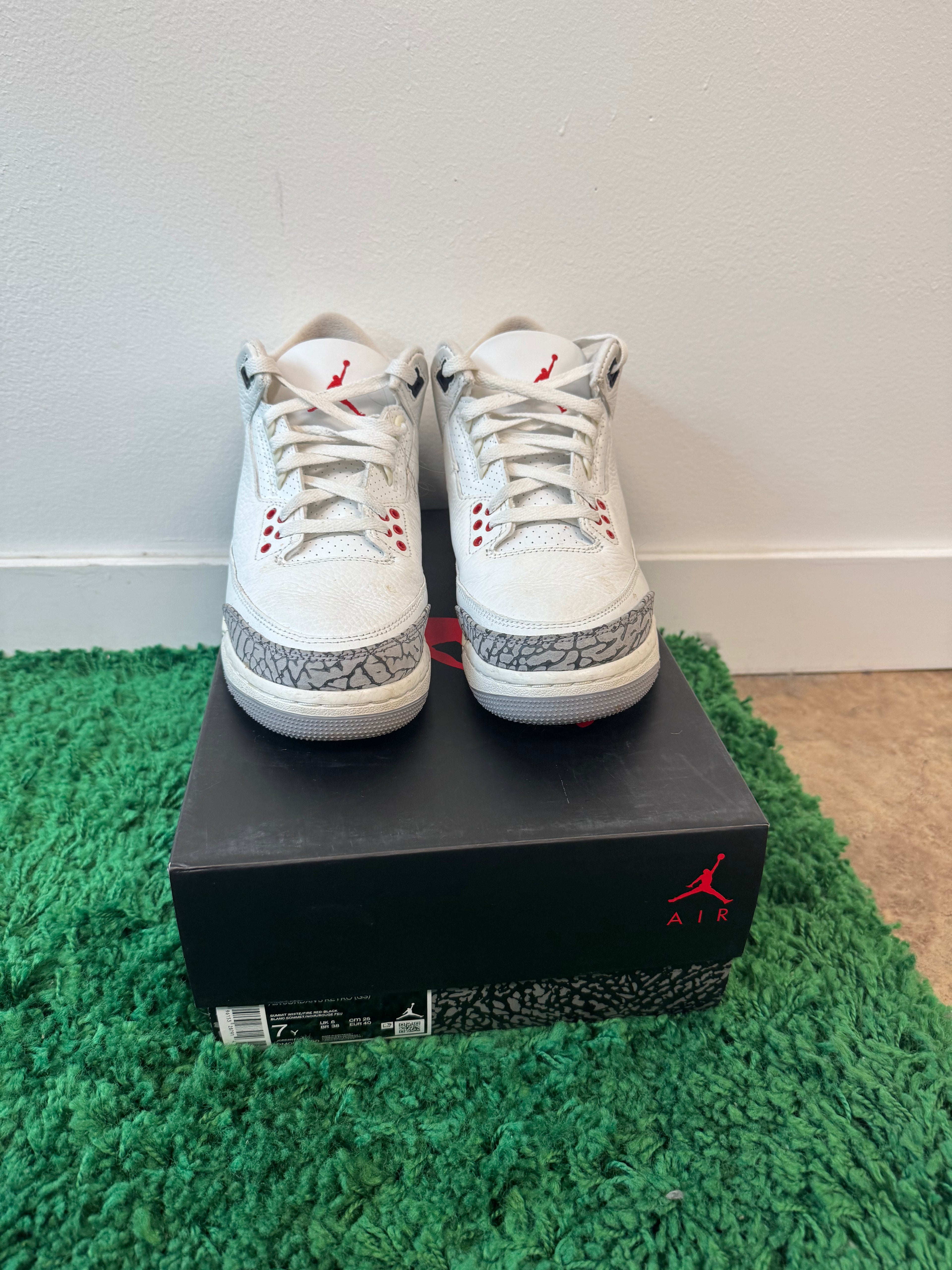 Used Jordan 3 Retro White Cement Reimagined (Youth)