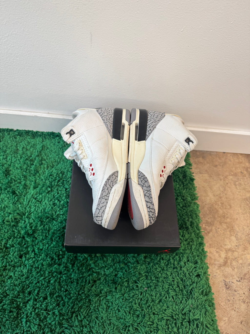 Used Jordan 3 Retro White Cement Reimagined (Youth)