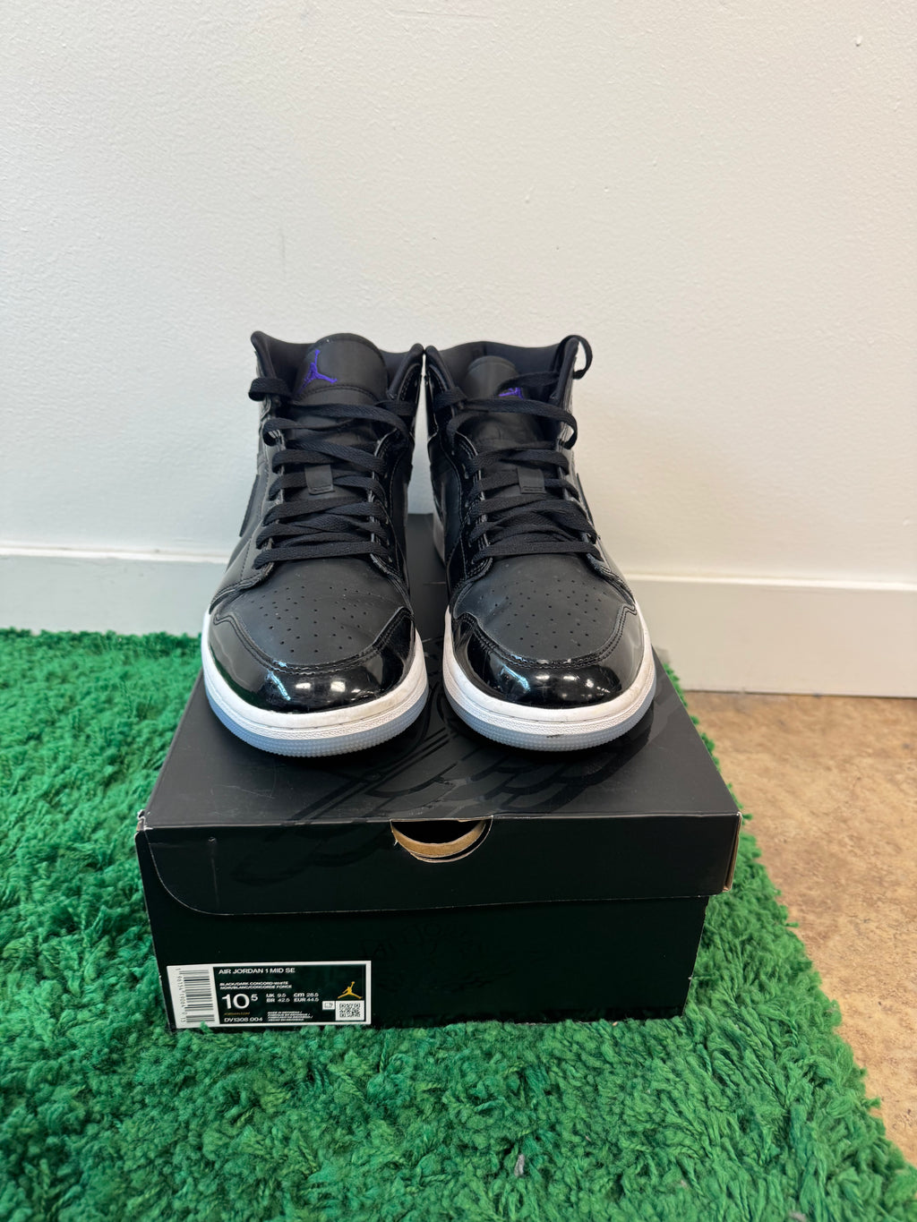 Used Jordan 1 Mid SE Space Jam (Men’s)