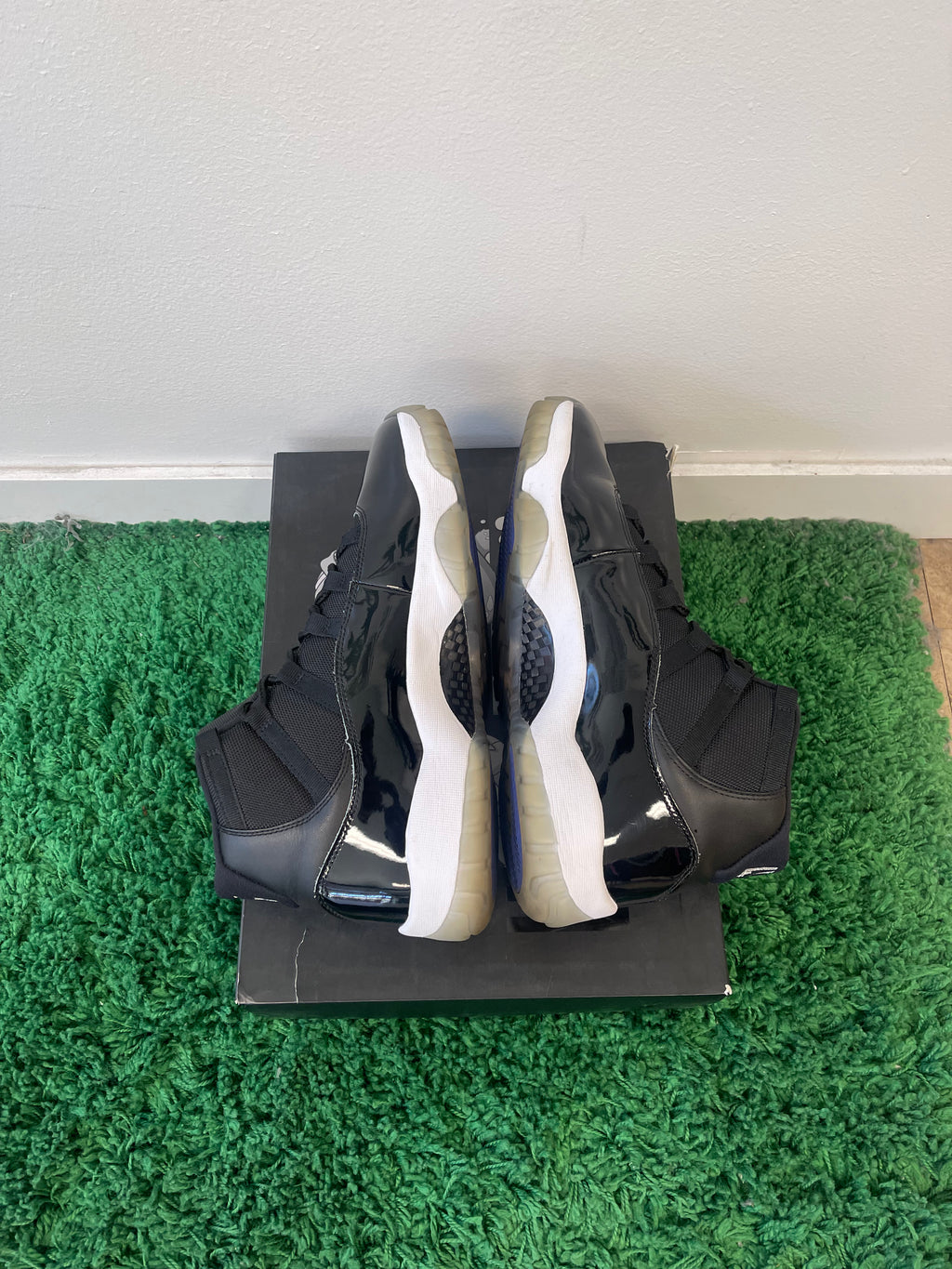 Used Jordan 11 Retro Space Jam 2016 (Men’s)
