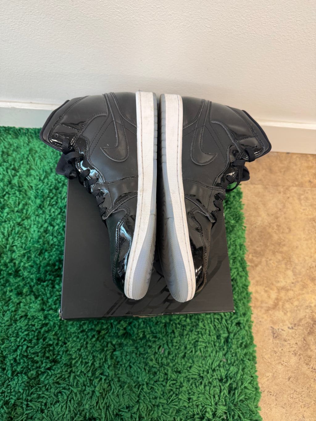 Used Jordan 1 Mid SE Space Jam (Men’s)
