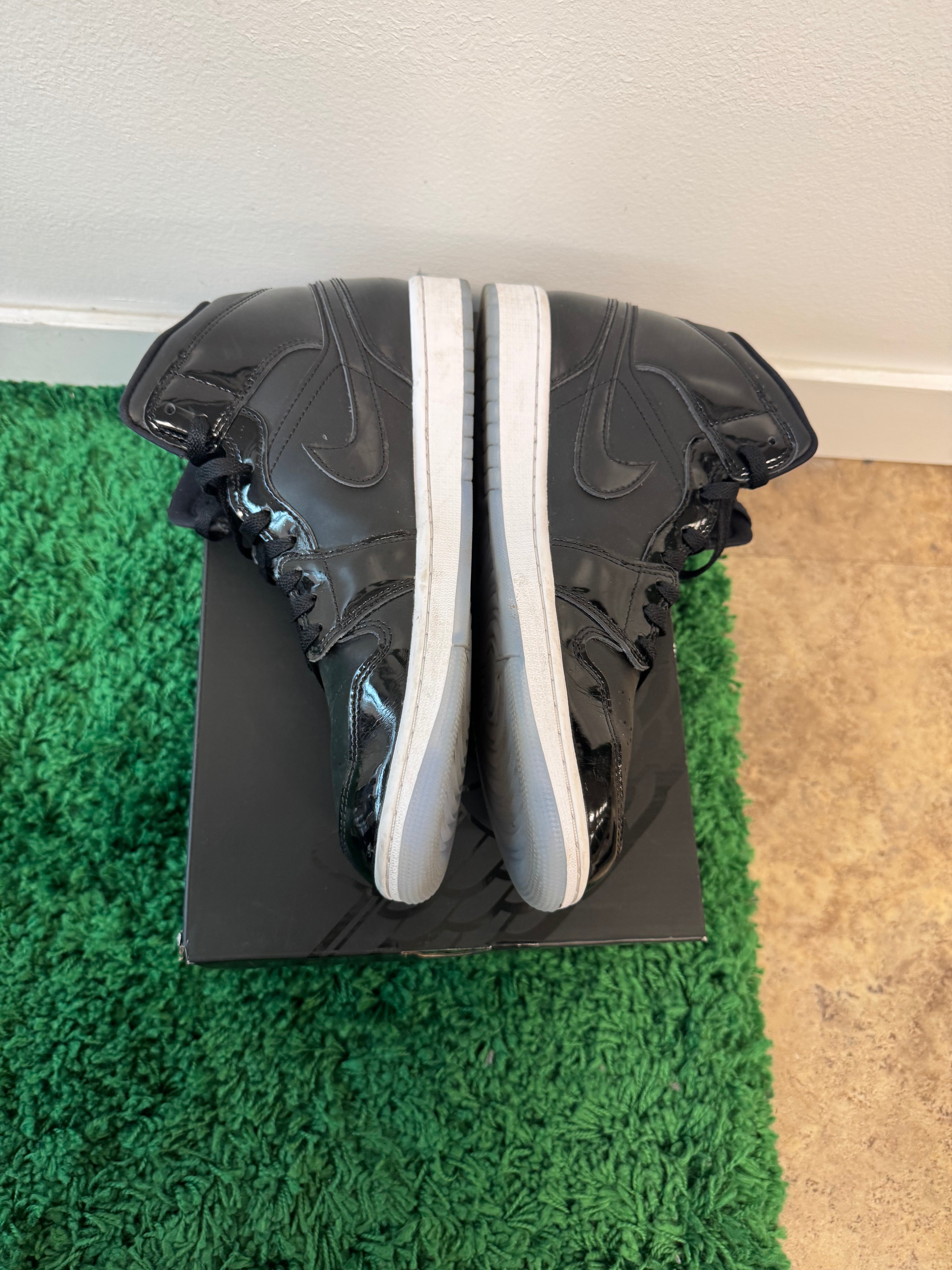 Used Jordan 1 Mid SE Space Jam (Men’s)