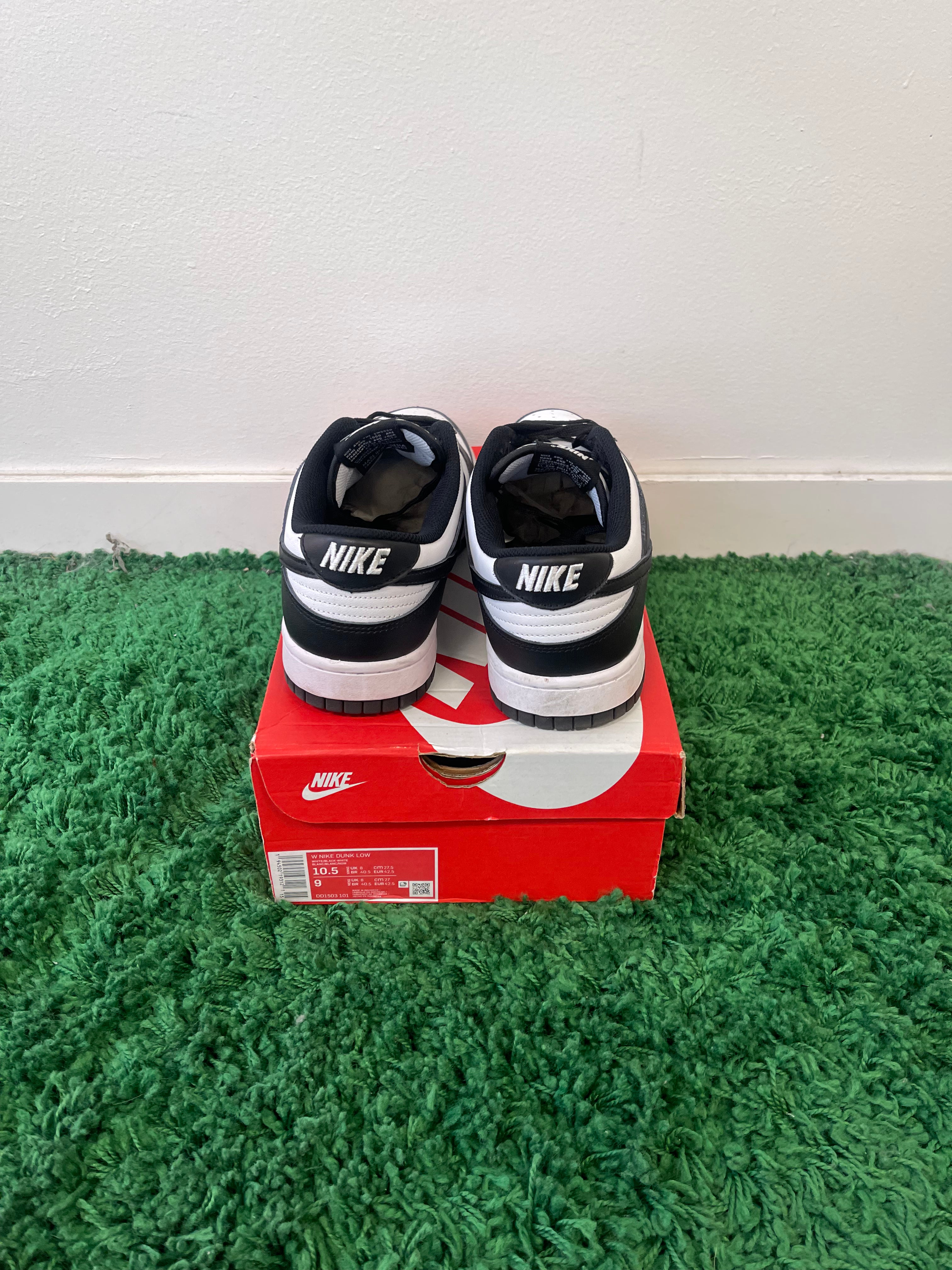 Used Nike Dunk Low Panda (Women’s)