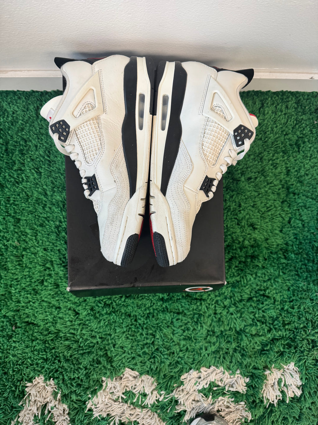 Used Jordan 4 Retro Flight Club (Men’s)