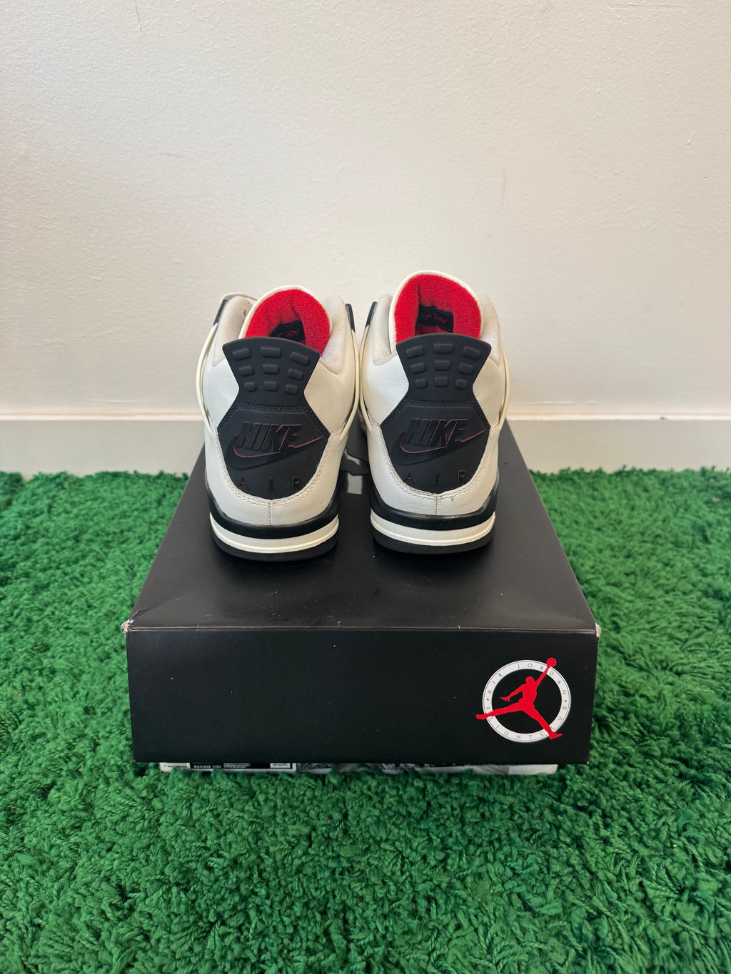 Used Jordan 4 Retro Flight Club (Men’s)