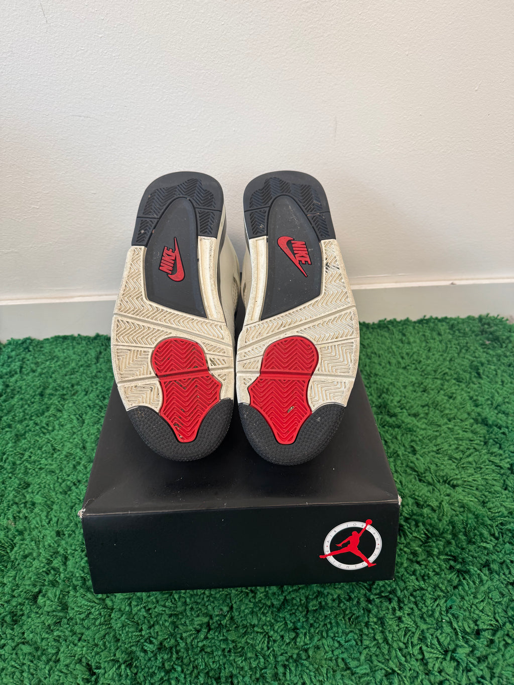 Used Jordan 4 Retro Flight Club (Men’s)