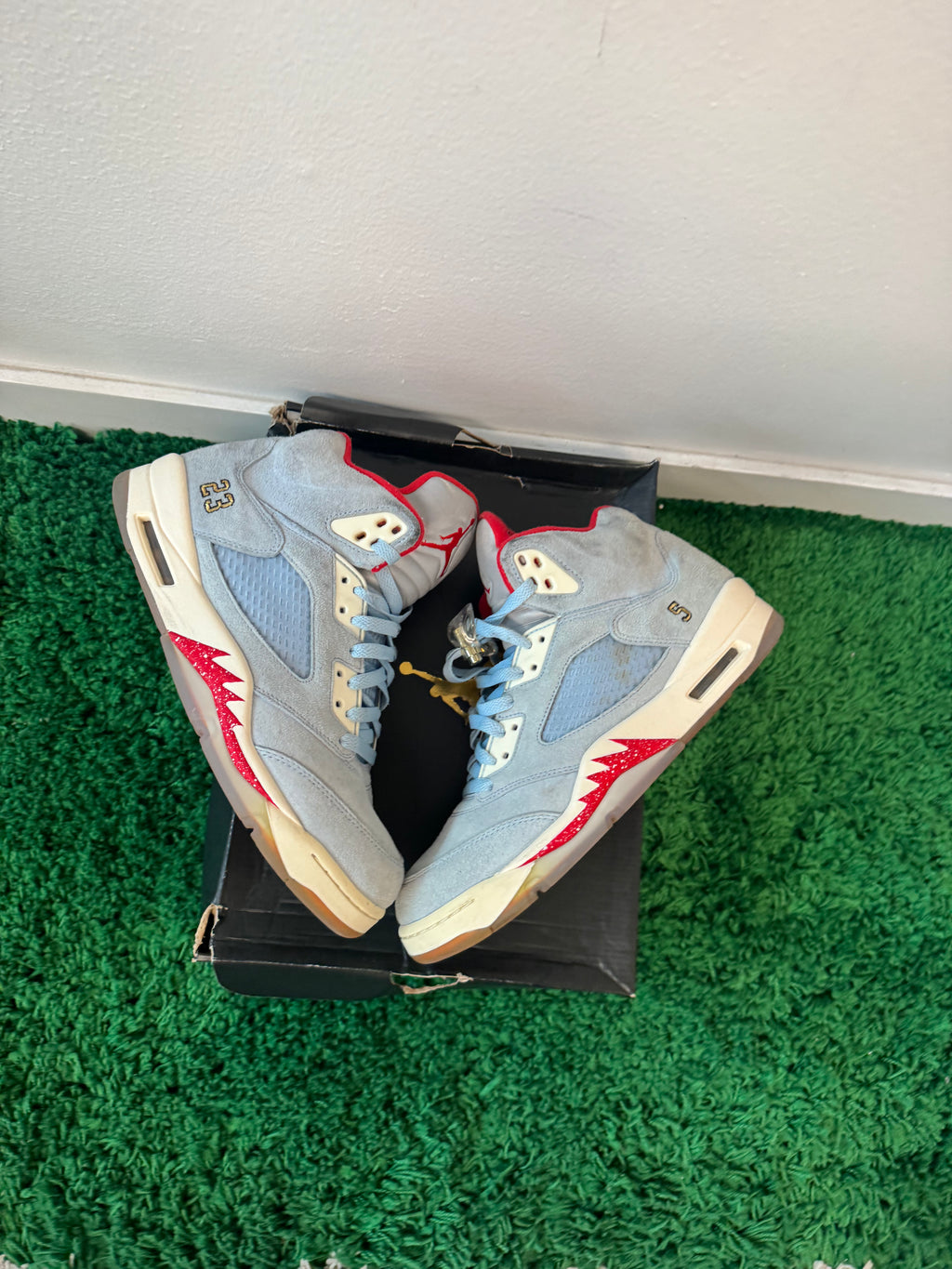 Used Jordan 5 Retro Trophy Room Ice Blue (Men’s)