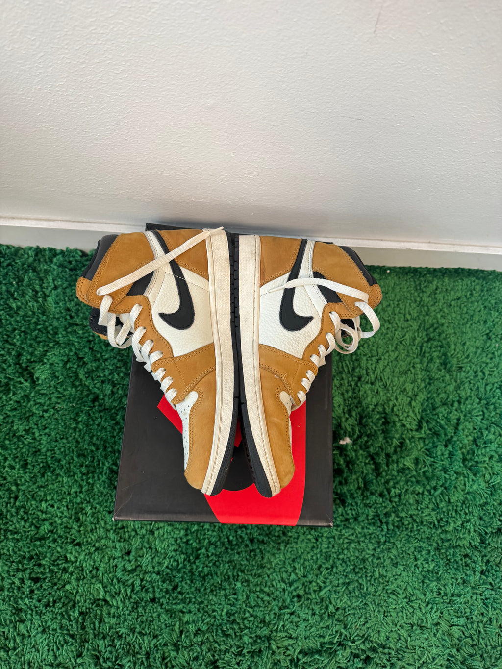 Used Jordan 1 Retro High Rookie Of The Year (Men’s)